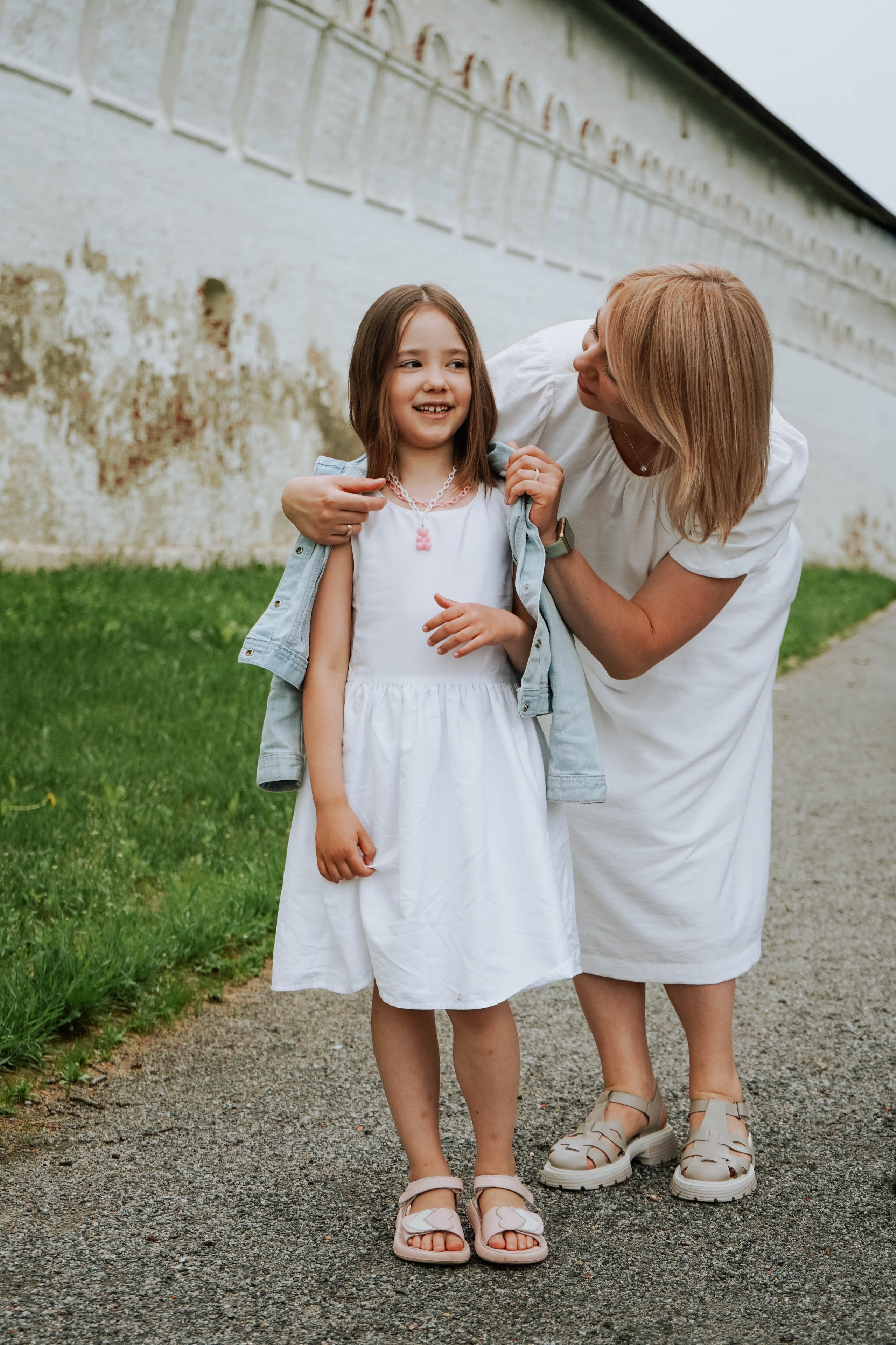 Оля, Игорь и Алина