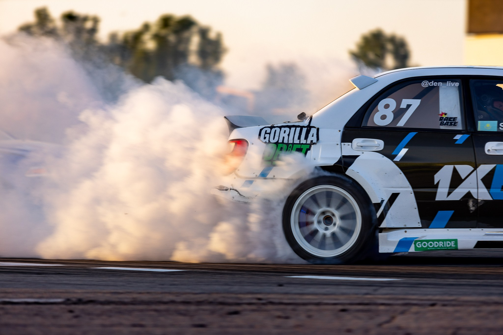 MIKHAIL VASSILYEV — Свадебный и Репортажный фотограф в Алматы