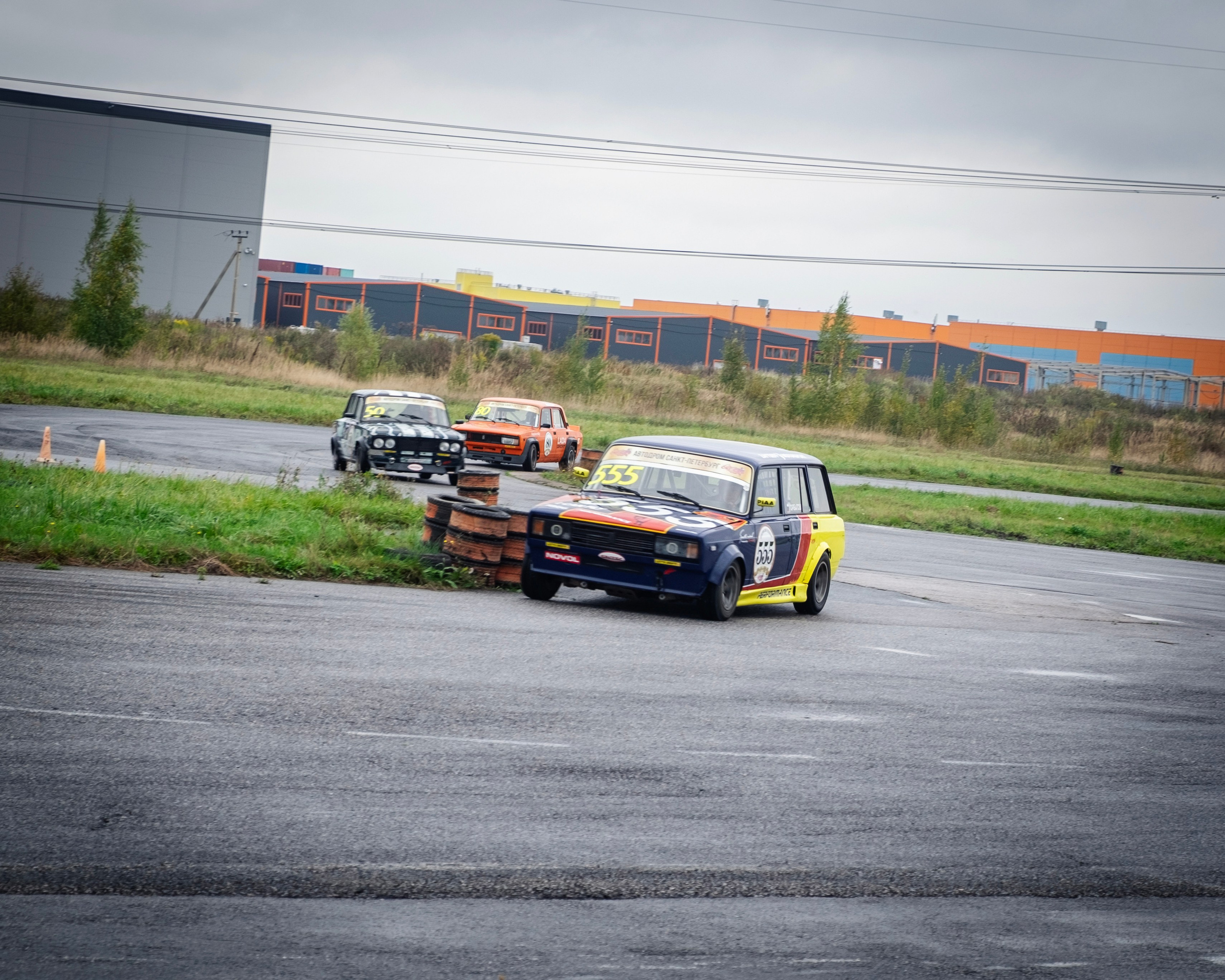 AUTODROM FEST 21.09.25. Автомобильные фотографии и рисунки в Санкт-Петербурги Пашков Дмитрий