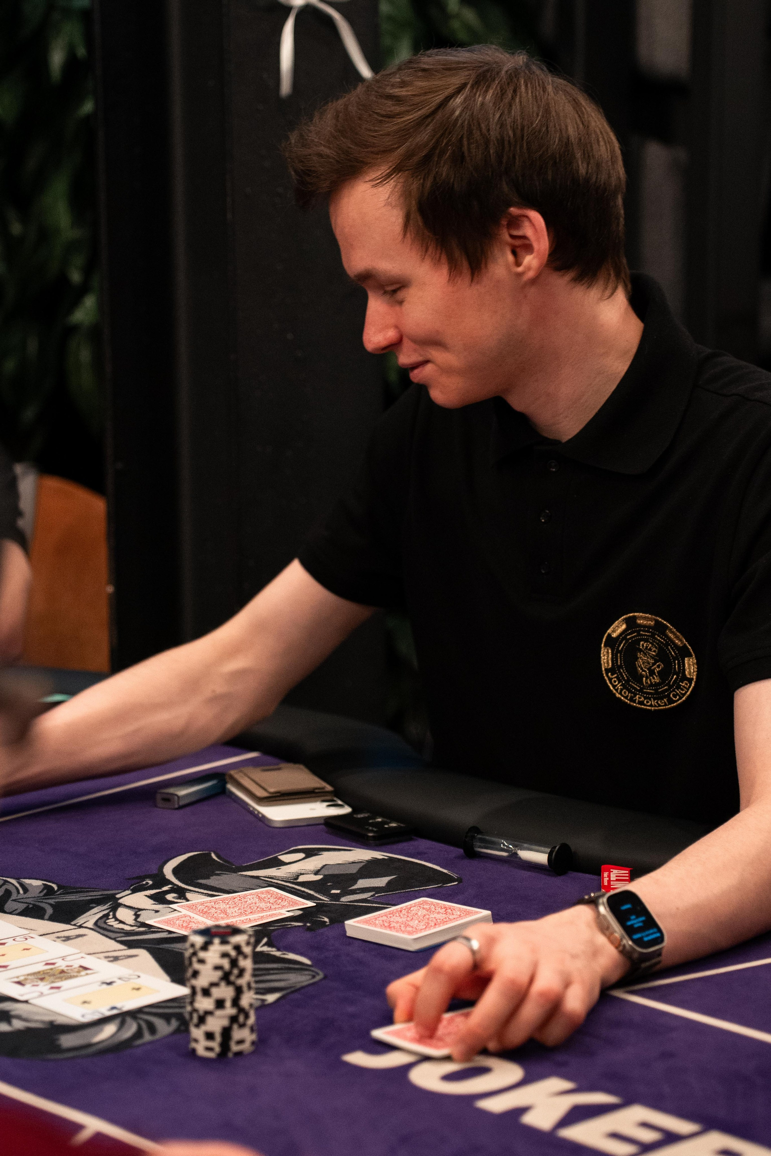 Joker Poker Club 01.03.2026. Коммерческий и художественный фотограф и видеограф в Москве Арсений Тургенев