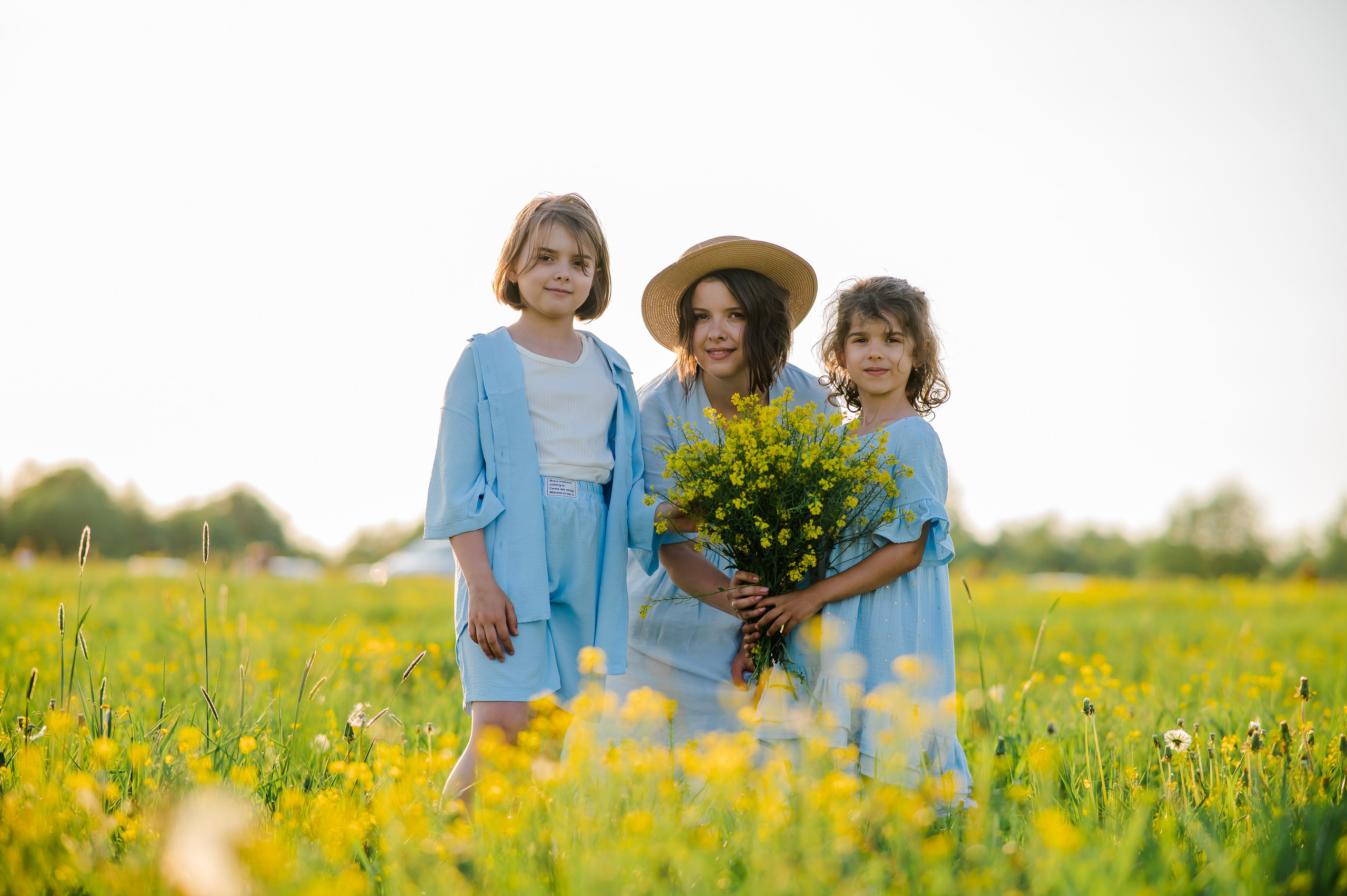 Анна, Дарья и Мария. Рапс. Свадебный и семейный фотограф Евгения Кононова