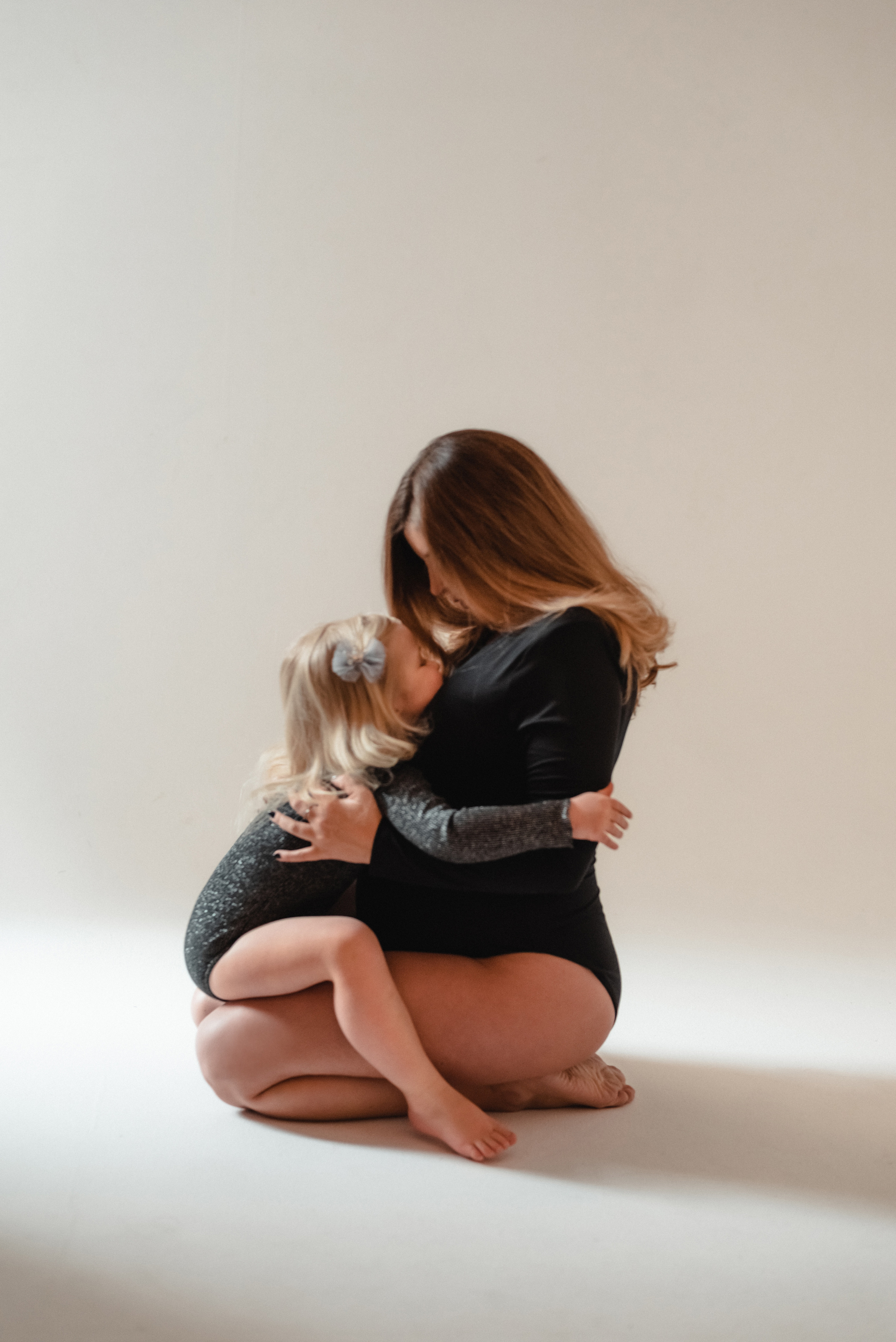 Семейная фотосессия в студии. Фотограф Юлия Кондратьева