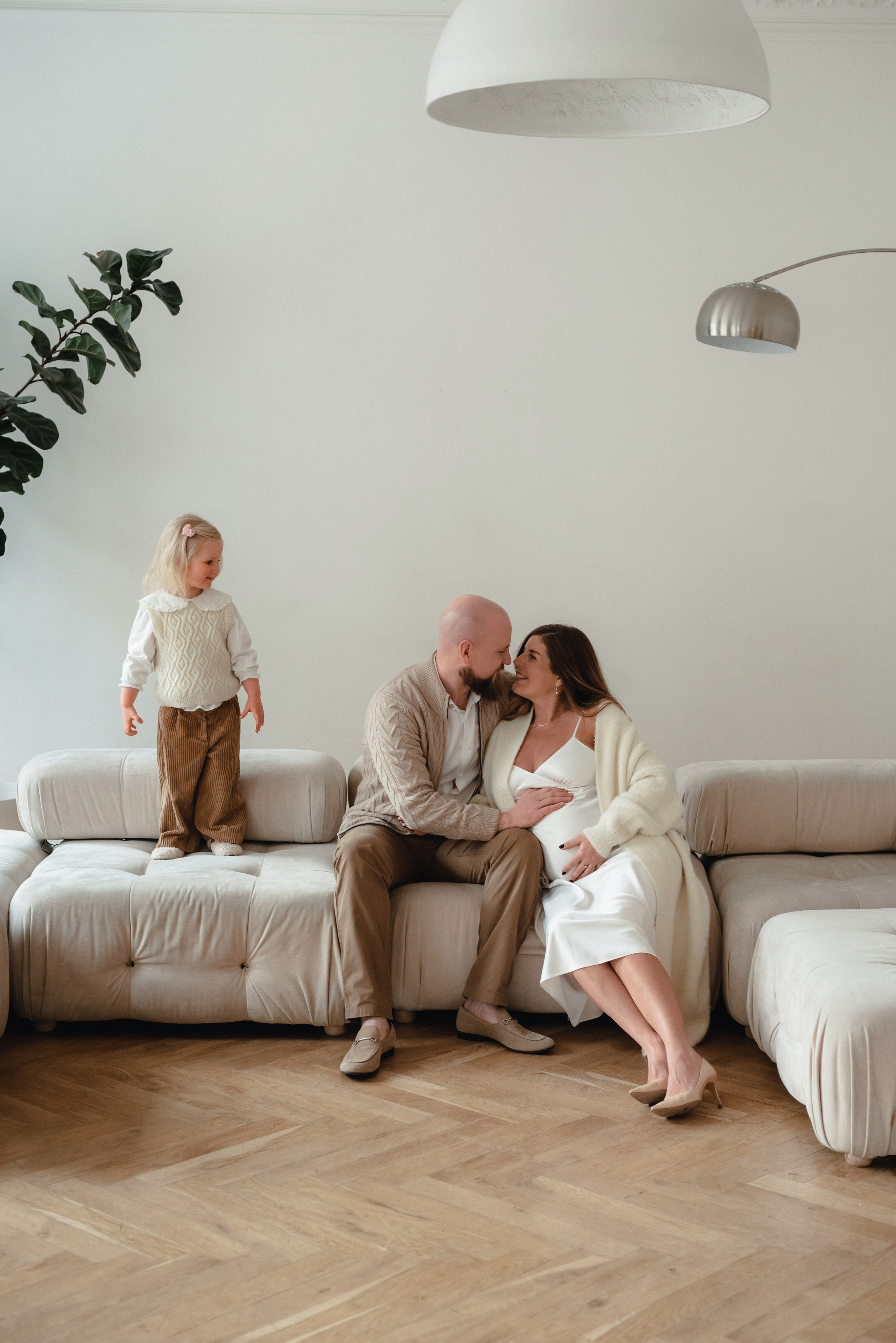 Семейная фотосессия в студии. Фотограф Юлия Кондратьева