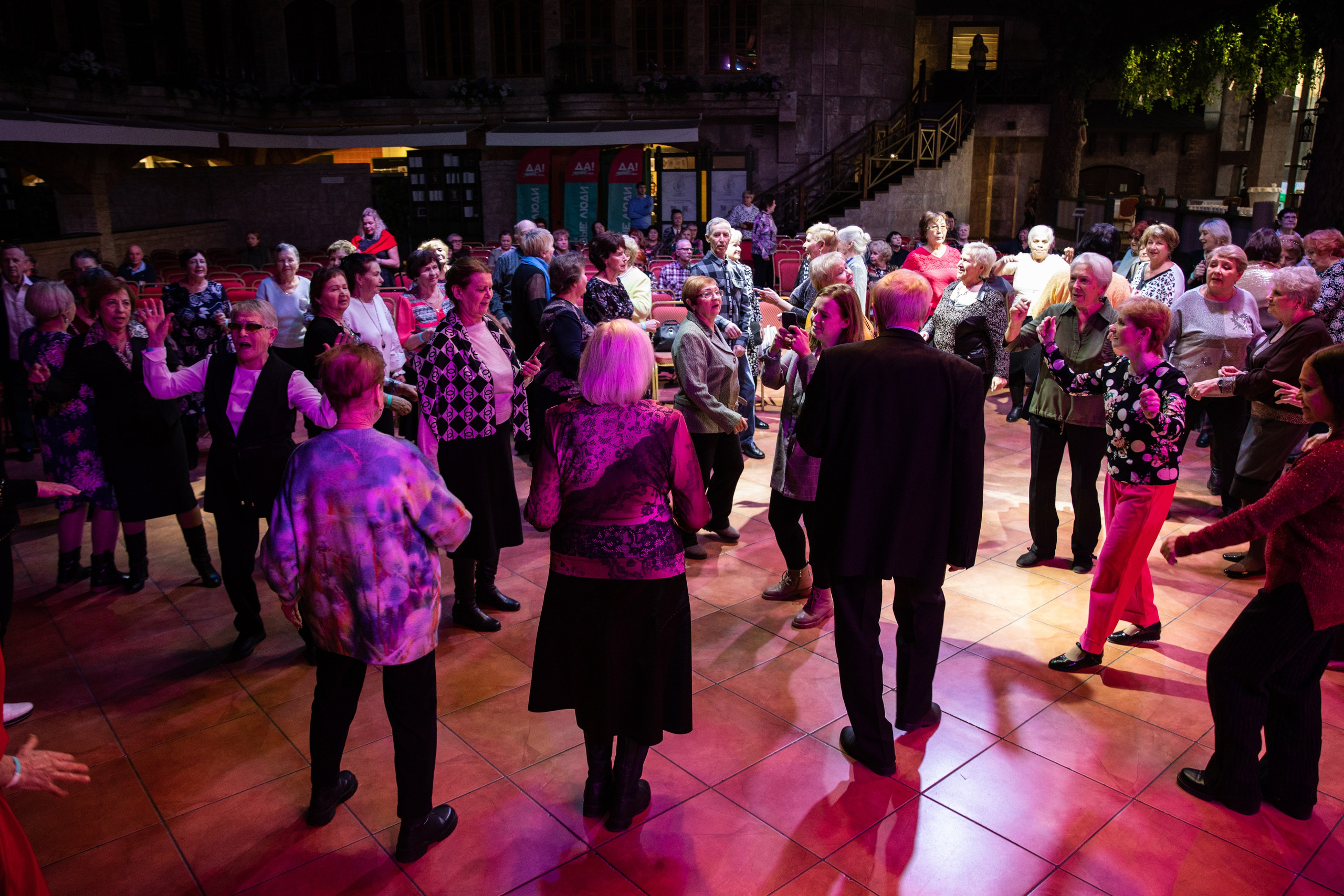 Жить по-новому 2026. Репортажный и свадебный фотограф в Челябинске Елисеев Павел