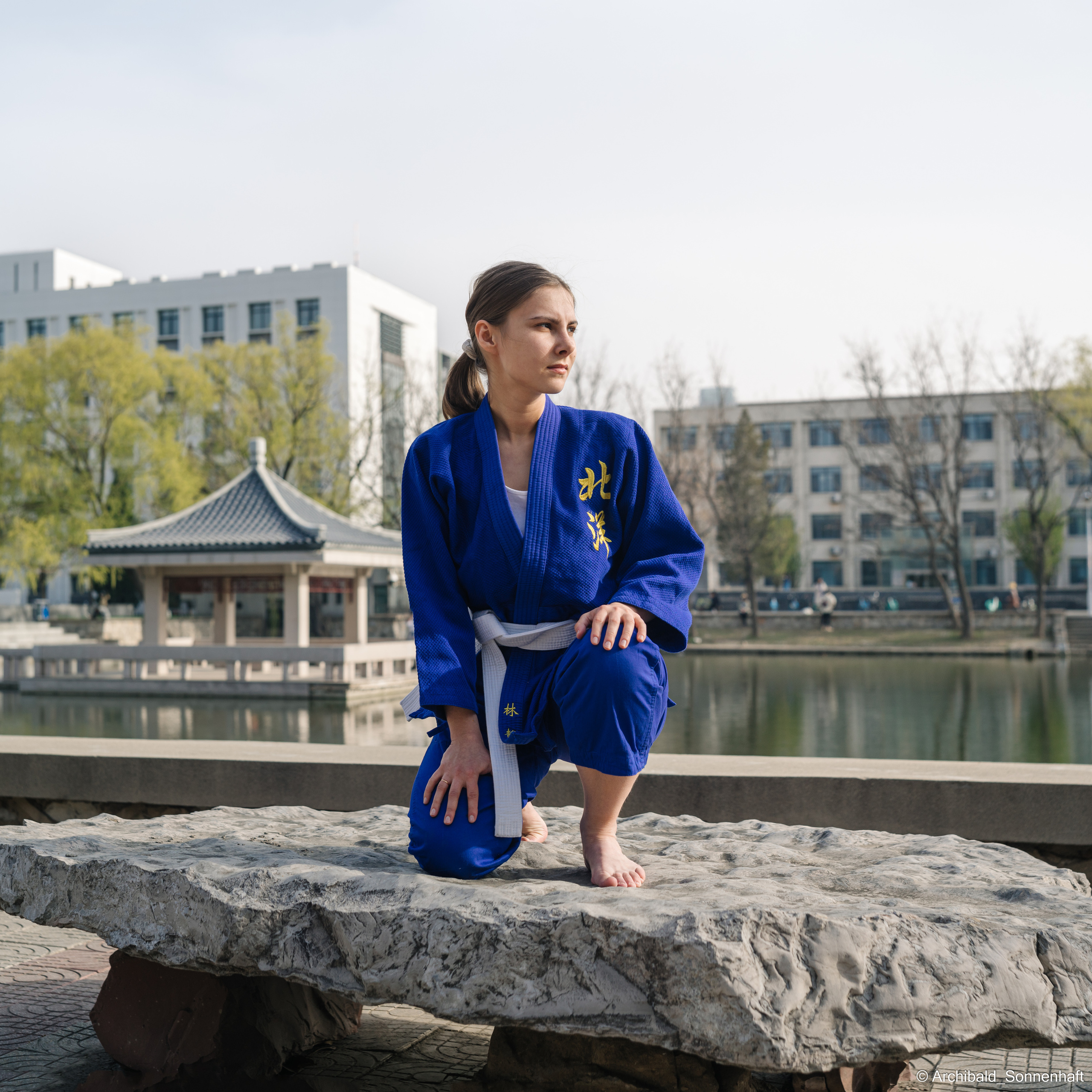 Alina Ermakova with her Judoga. Photographer in Guangzhou, China. Archibald Sonnenhaft
