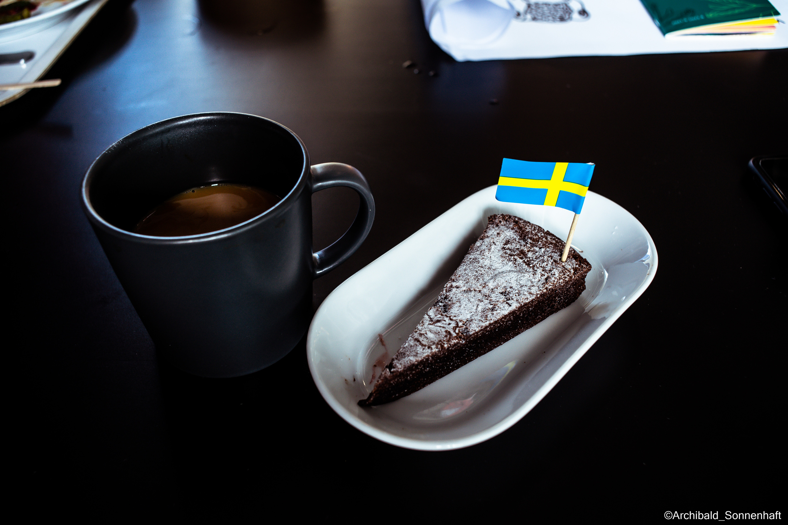 Not only delicacies! Have you ever ate this?. Photographer in Guangzhou, China. Archibald Sonnenhaft