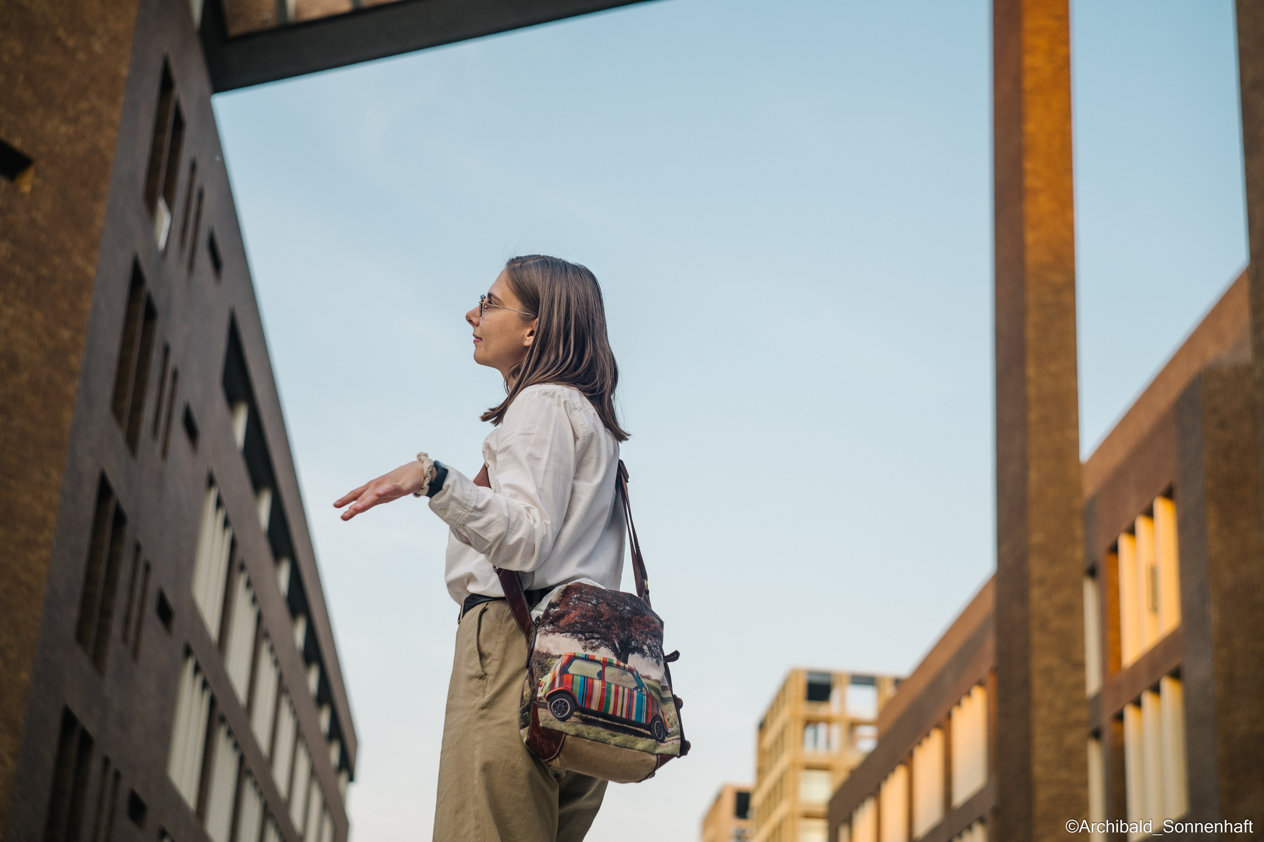 Alina Ermakova, 2022.05. Photographer in Guangzhou, China. Archibald Sonnenhaft