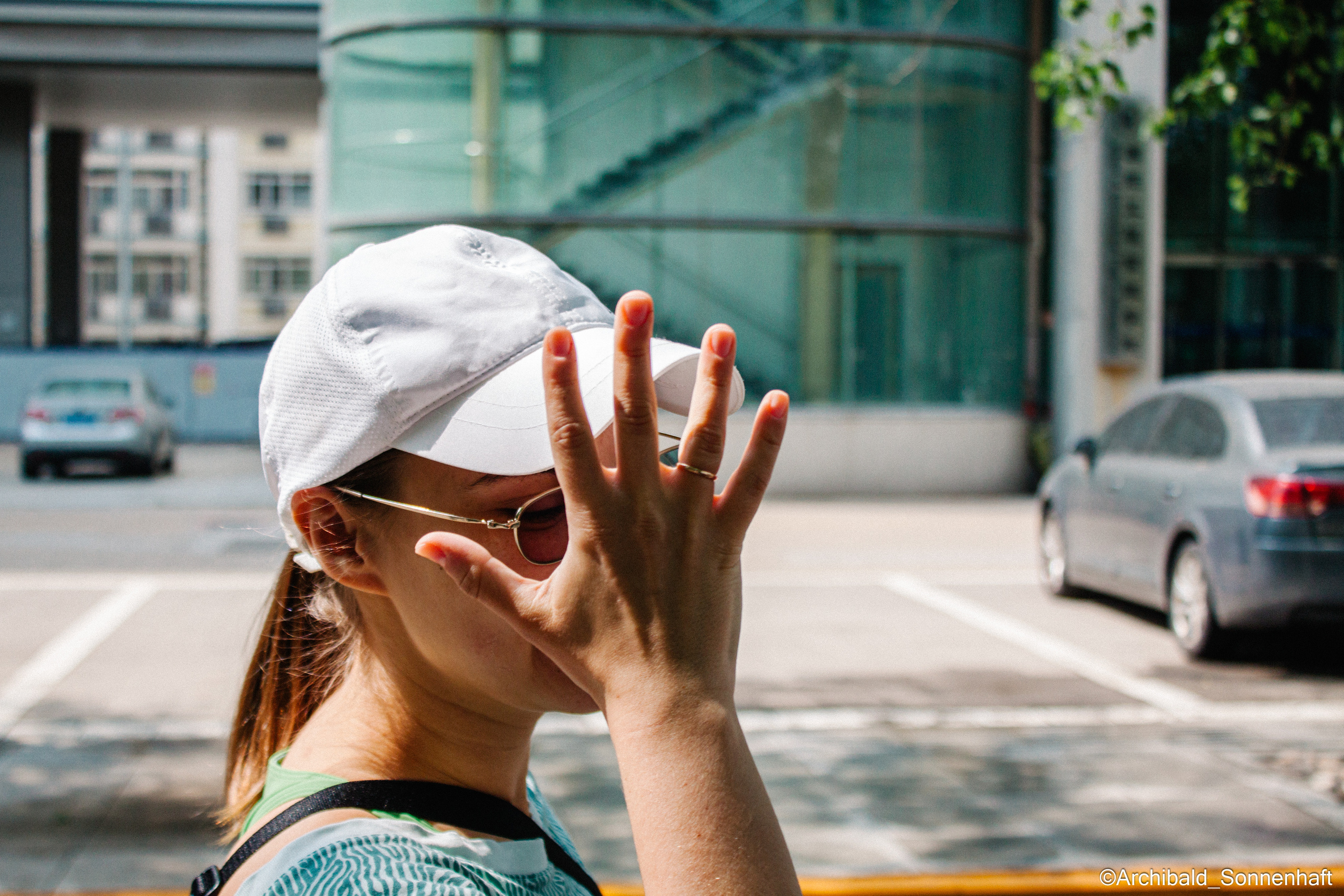 Tennis morning. Photographer in Guangzhou, China. Archibald Sonnenhaft