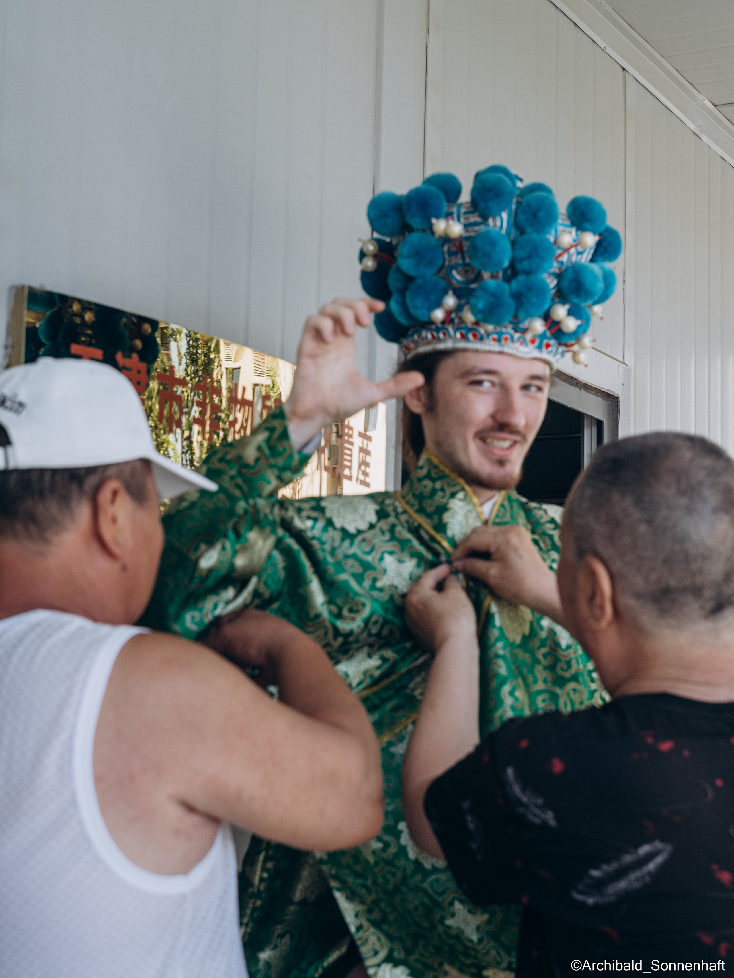 GaoQiao. Photographer in Guangzhou, China. Archibald Sonnenhaft