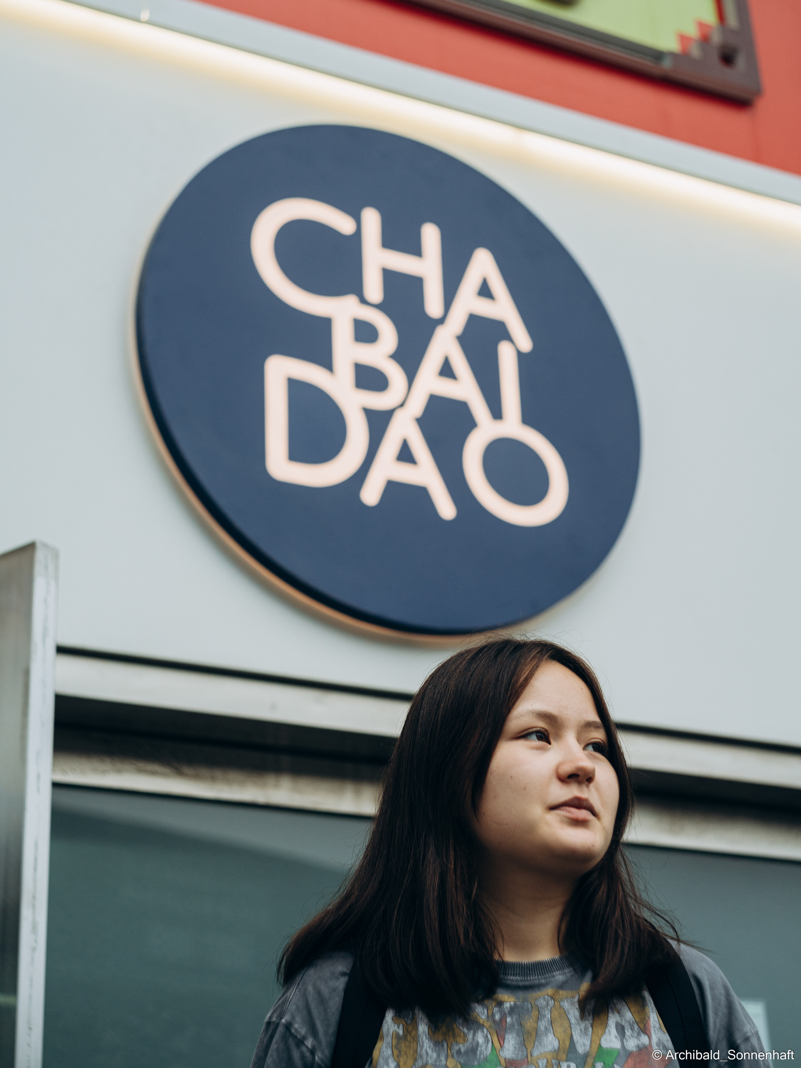 Ksenia. Photographer in Guangzhou, China. Archibald Sonnenhaft