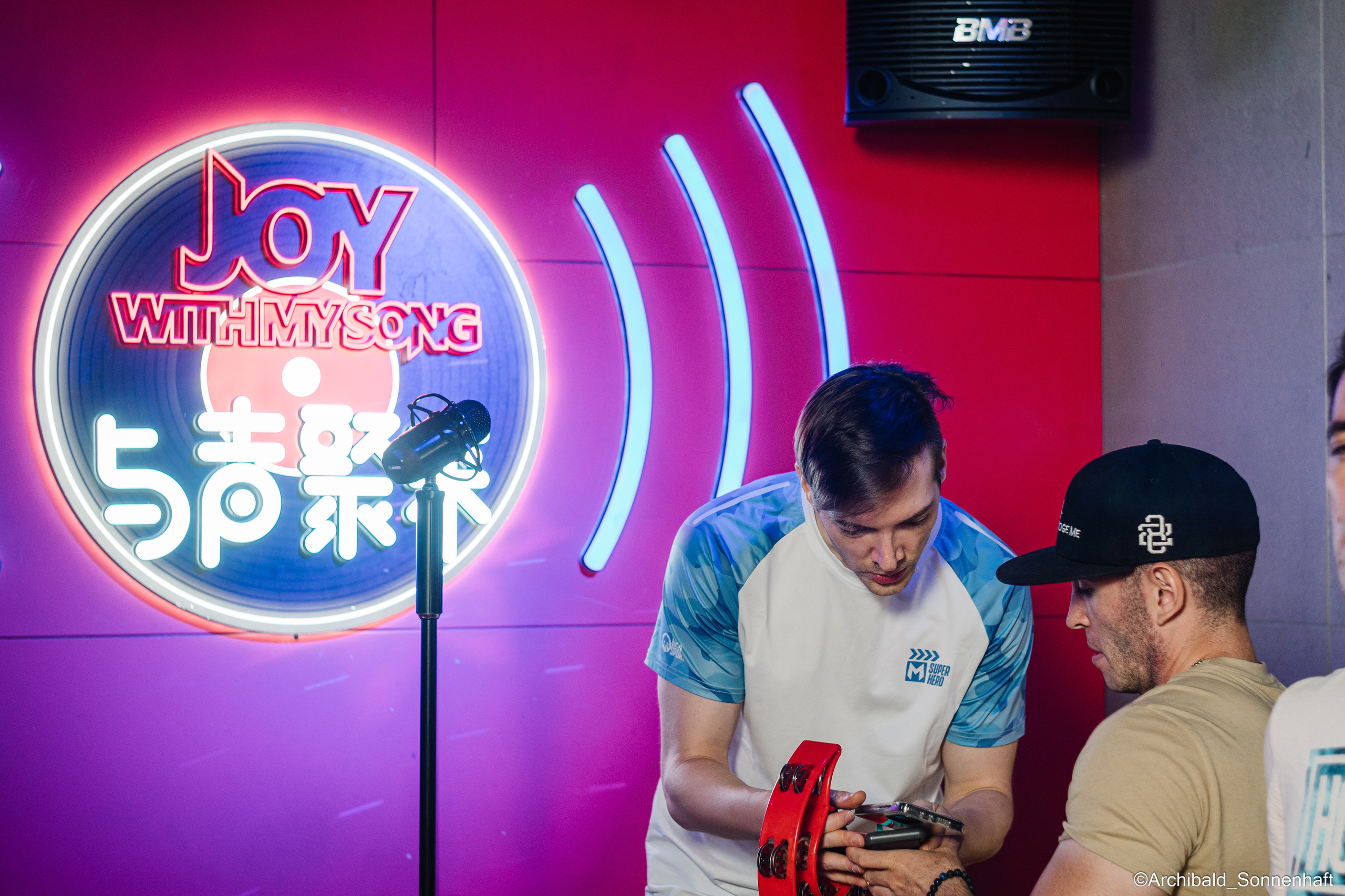 Goodbye Juan!. Photographer in Guangzhou, China. Archibald Sonnenhaft