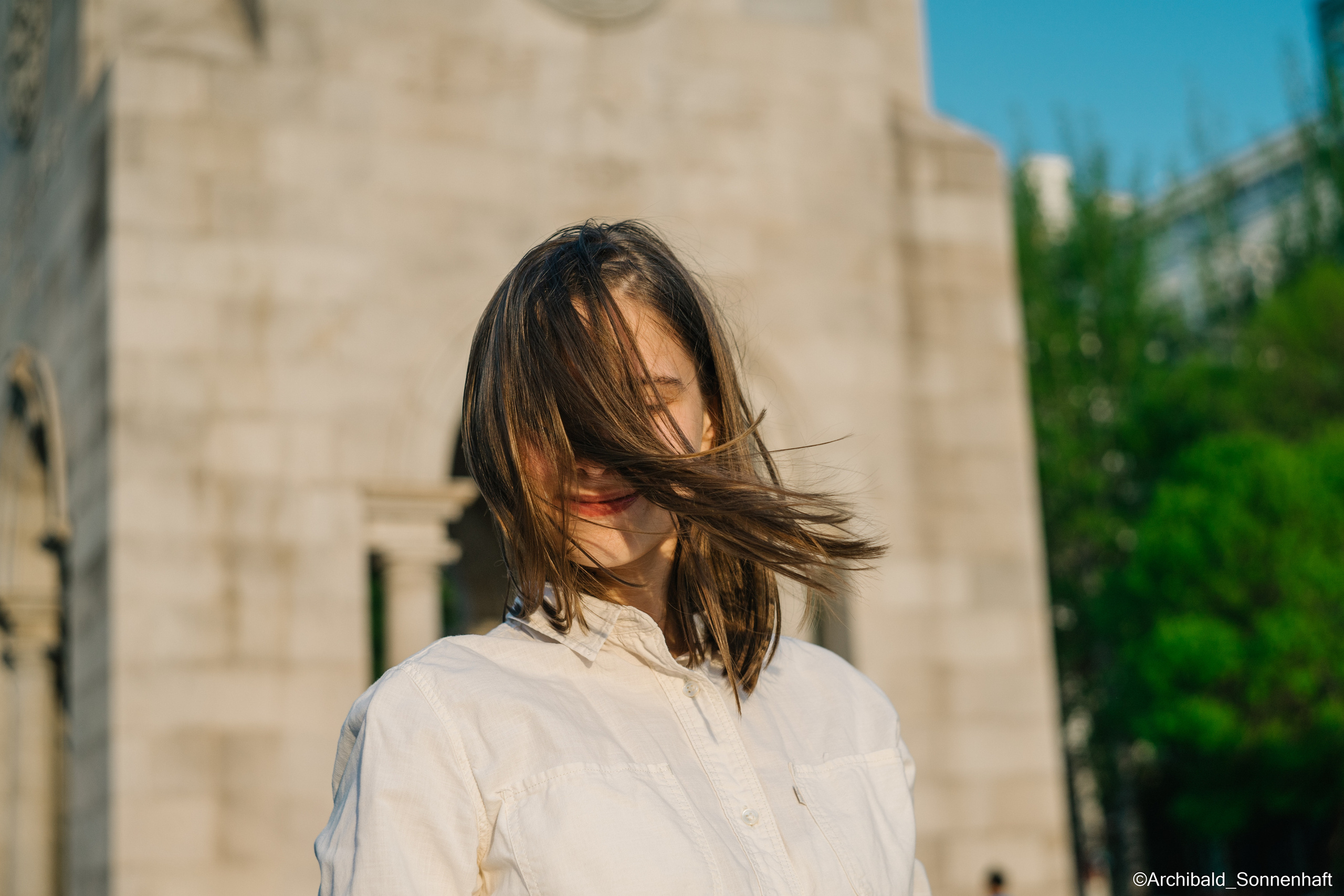 Alina Ermakova, 2022.05. Photographer in Guangzhou, China. Archibald Sonnenhaft