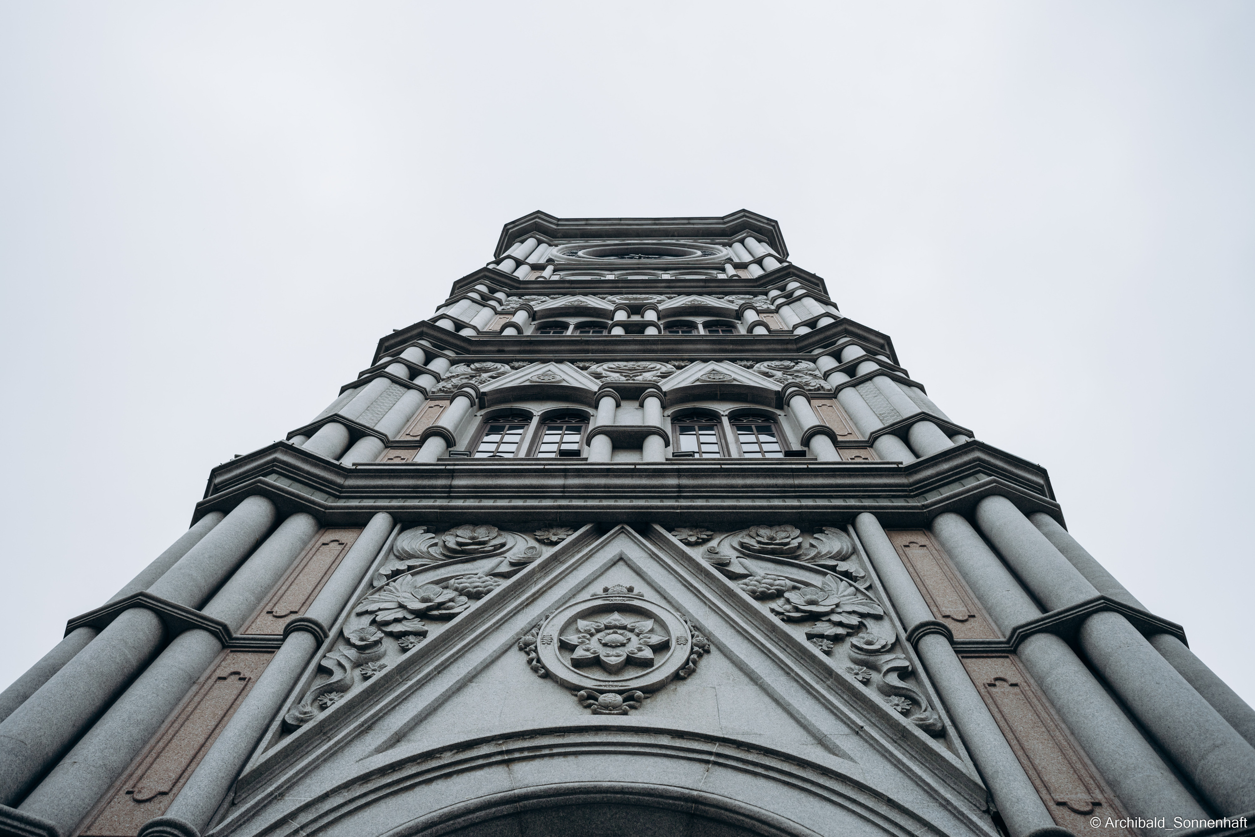 Ksenia. Photographer in Guangzhou, China. Archibald Sonnenhaft