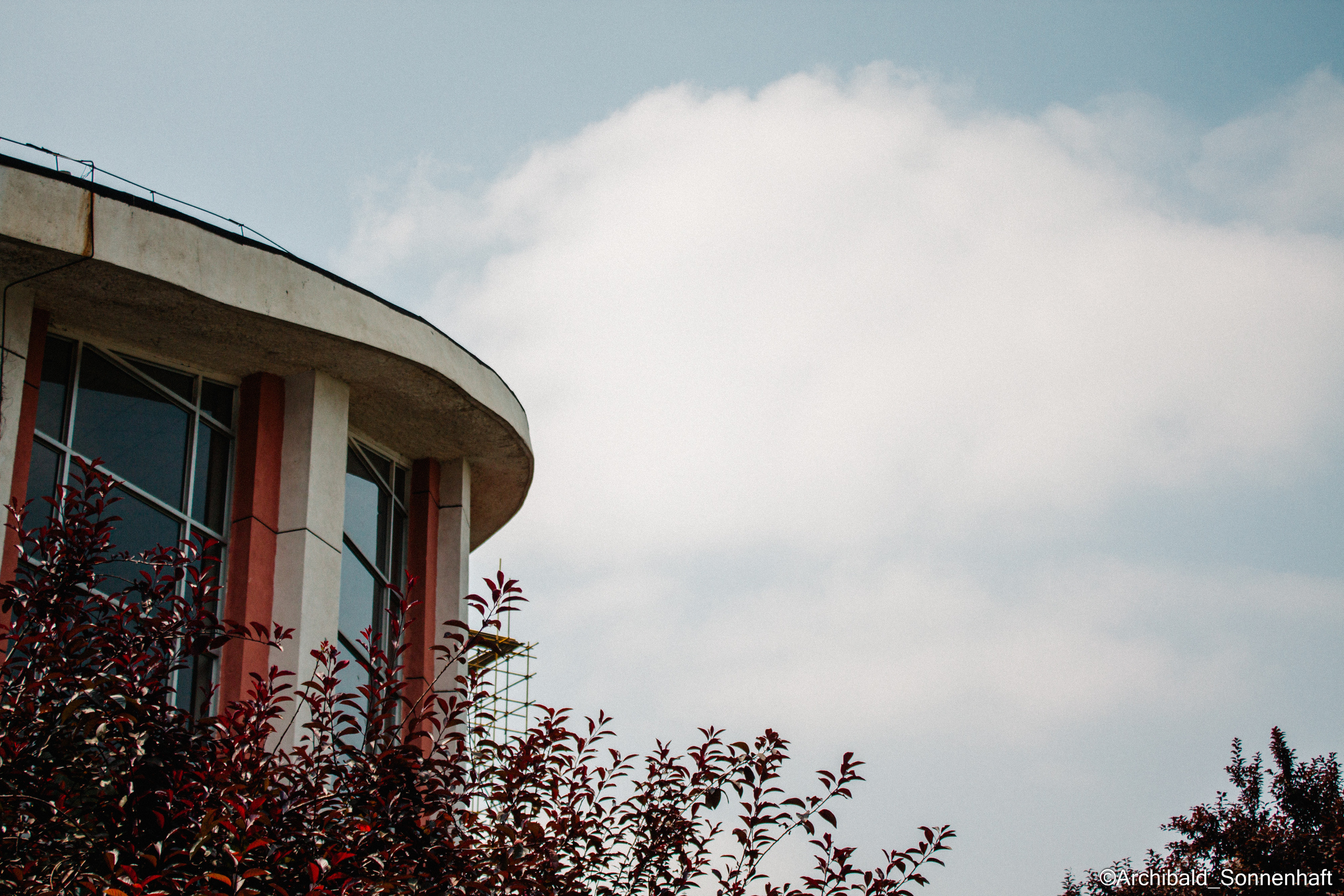 Tennis morning. Photographer in Guangzhou, China. Archibald Sonnenhaft