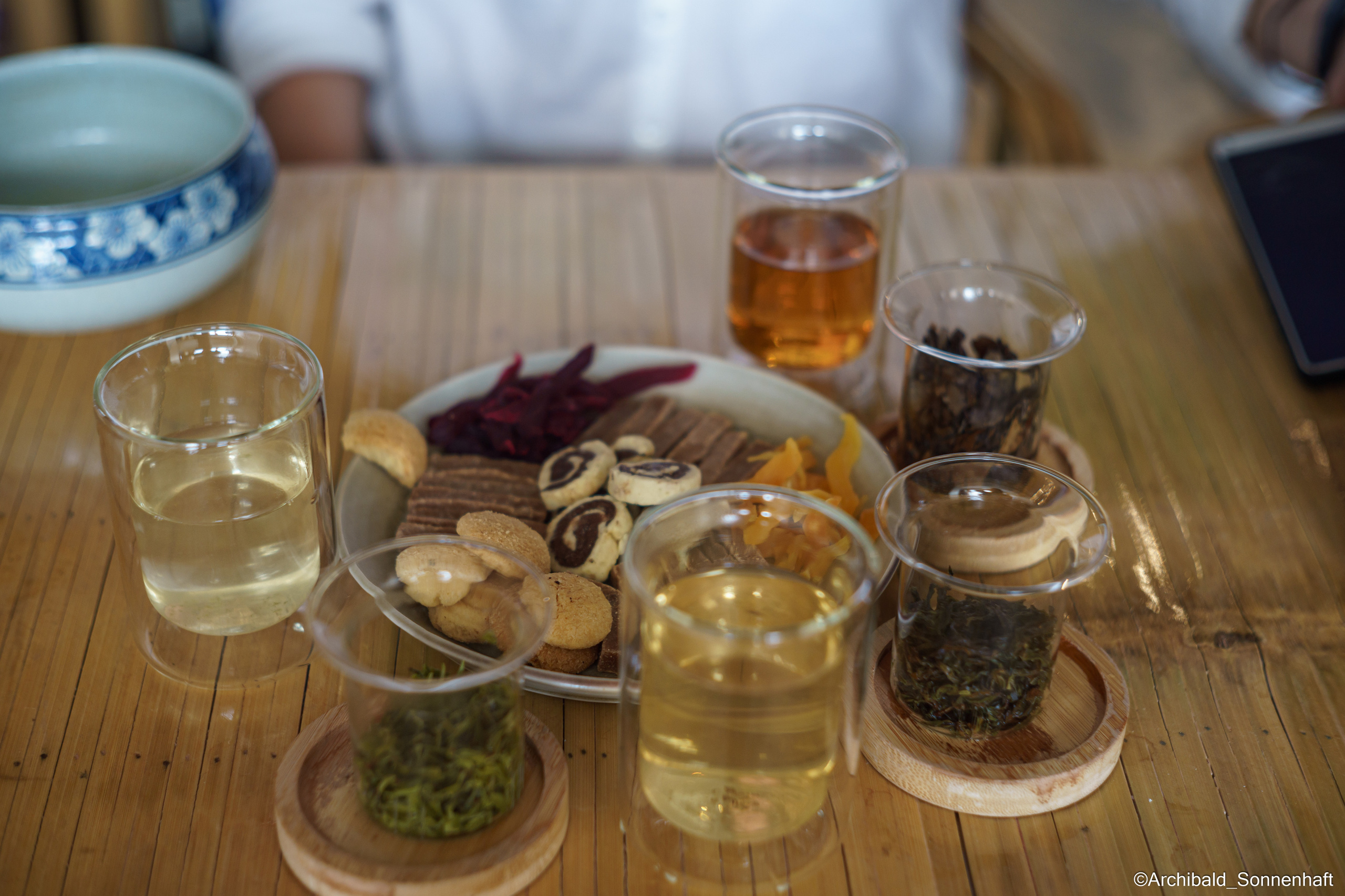 Not only delicacies! Have you ever ate this?. Photographer in Guangzhou, China. Archibald Sonnenhaft