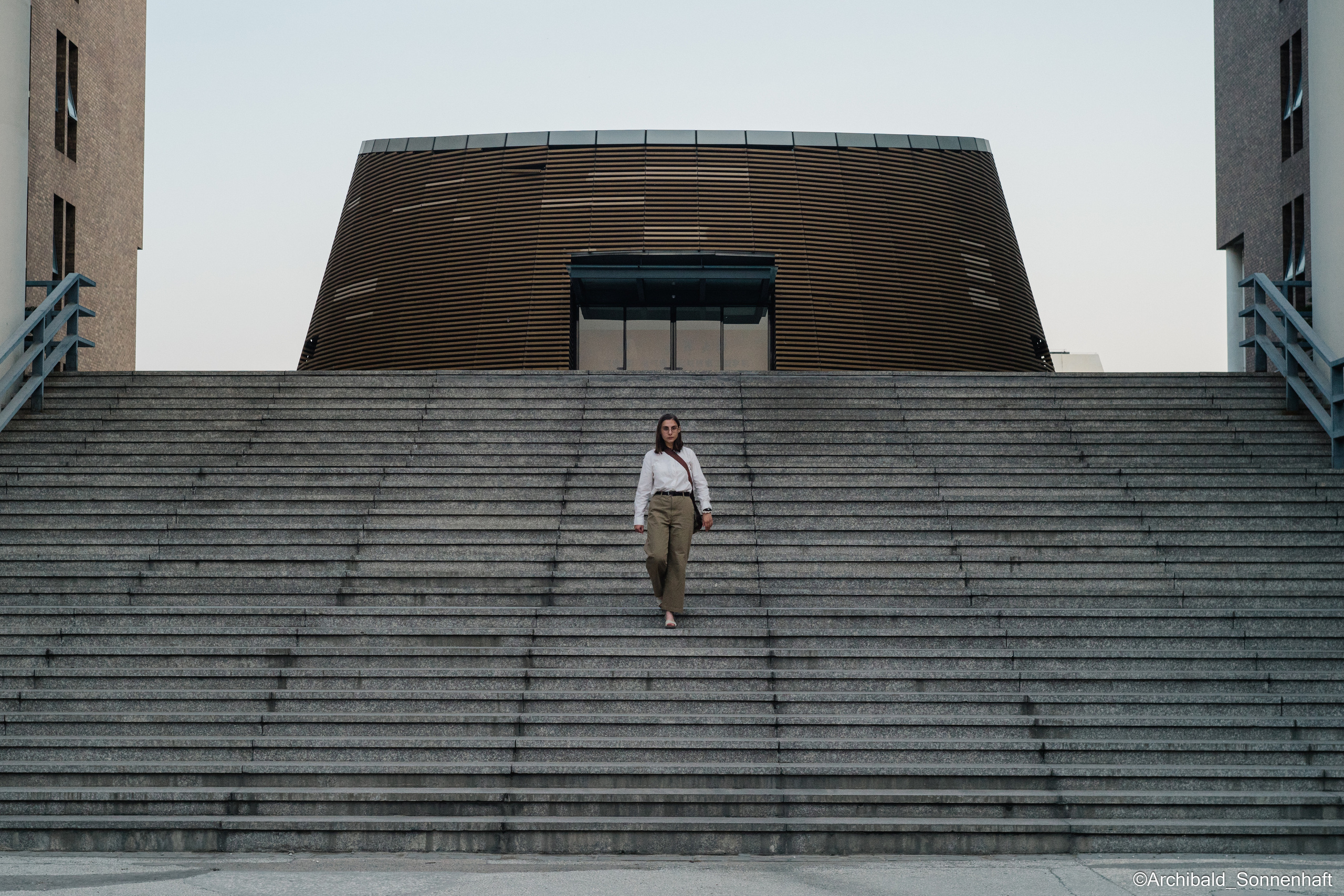 Alina Ermakova, 2022.05. Photographer in Guangzhou, China. Archibald Sonnenhaft