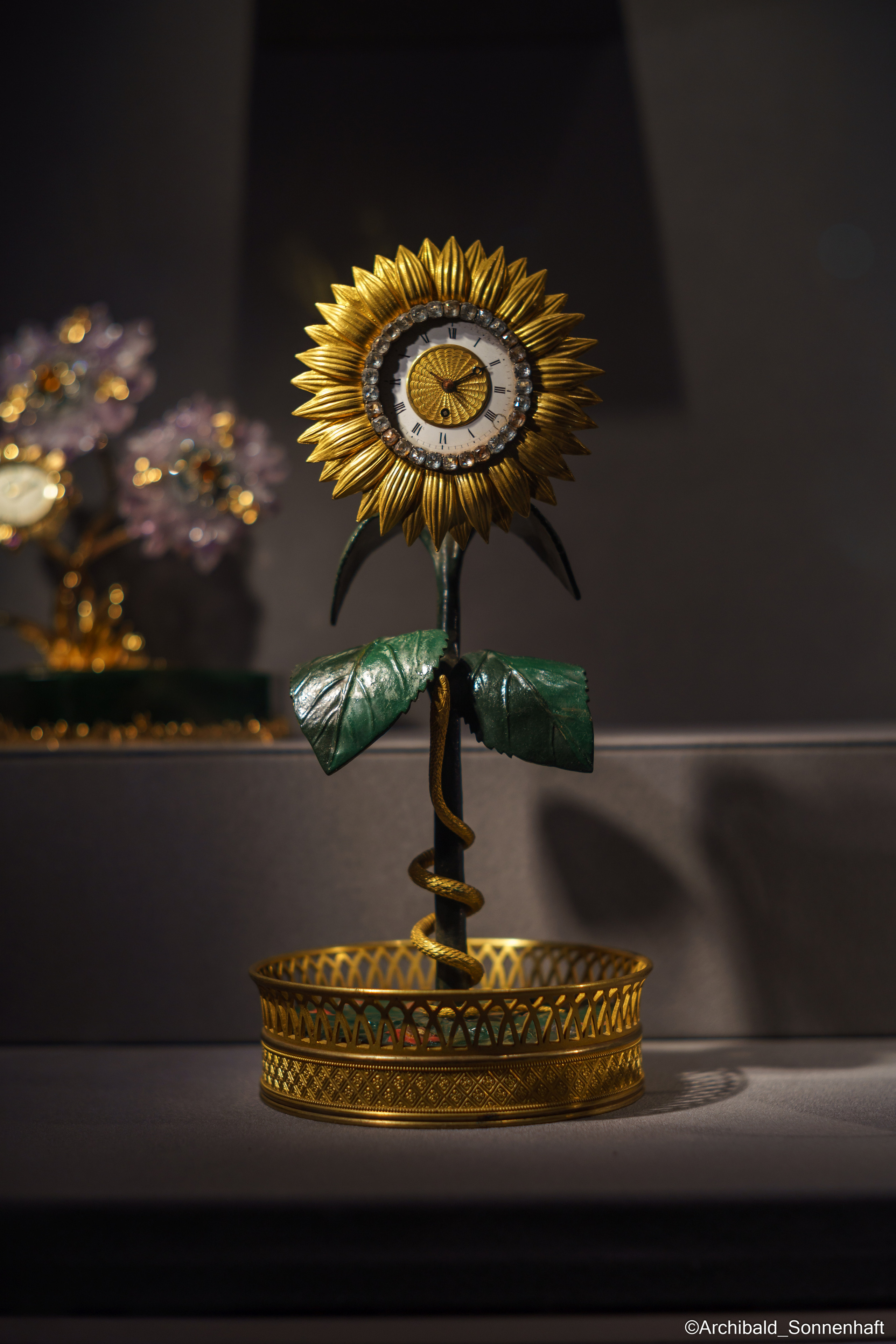 A dump filled with curious photos!. Photographer in Guangzhou, China. Archibald Sonnenhaft