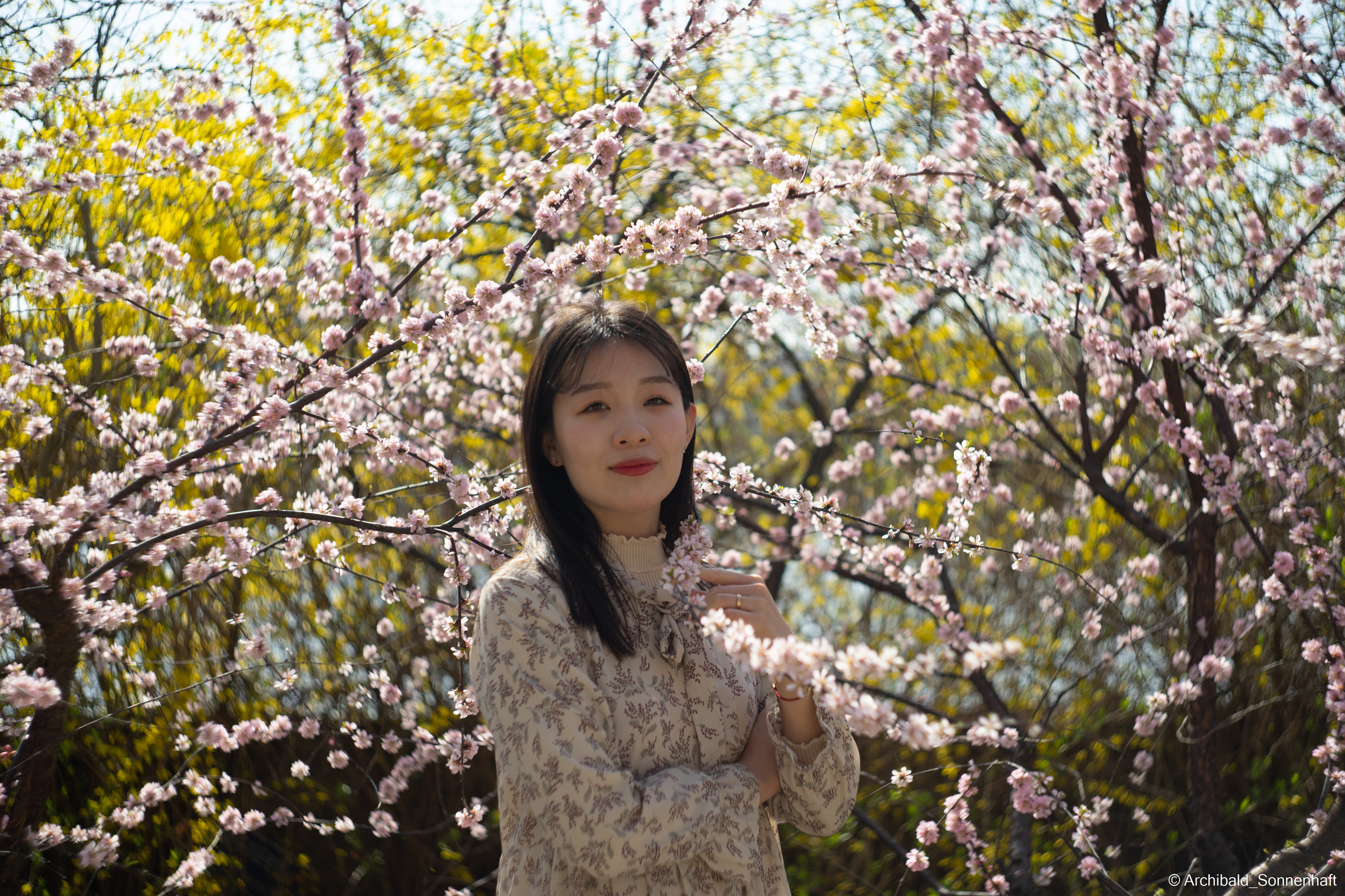 장유진 [jiang yu jin] — Korean student of the School of International Edu. Photographer in Guangzhou, China. Archibald Sonnenhaft