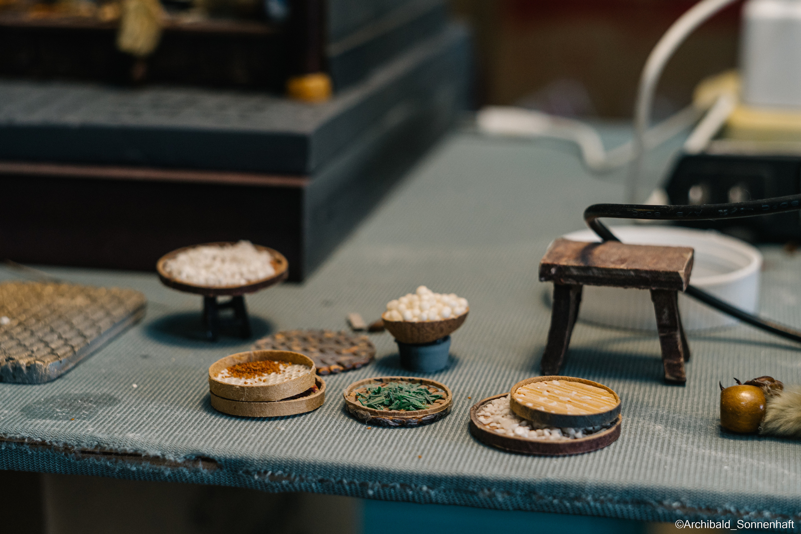 Tianjin specialty “hairy monkey”. Photographer in Guangzhou, China. Archibald Sonnenhaft