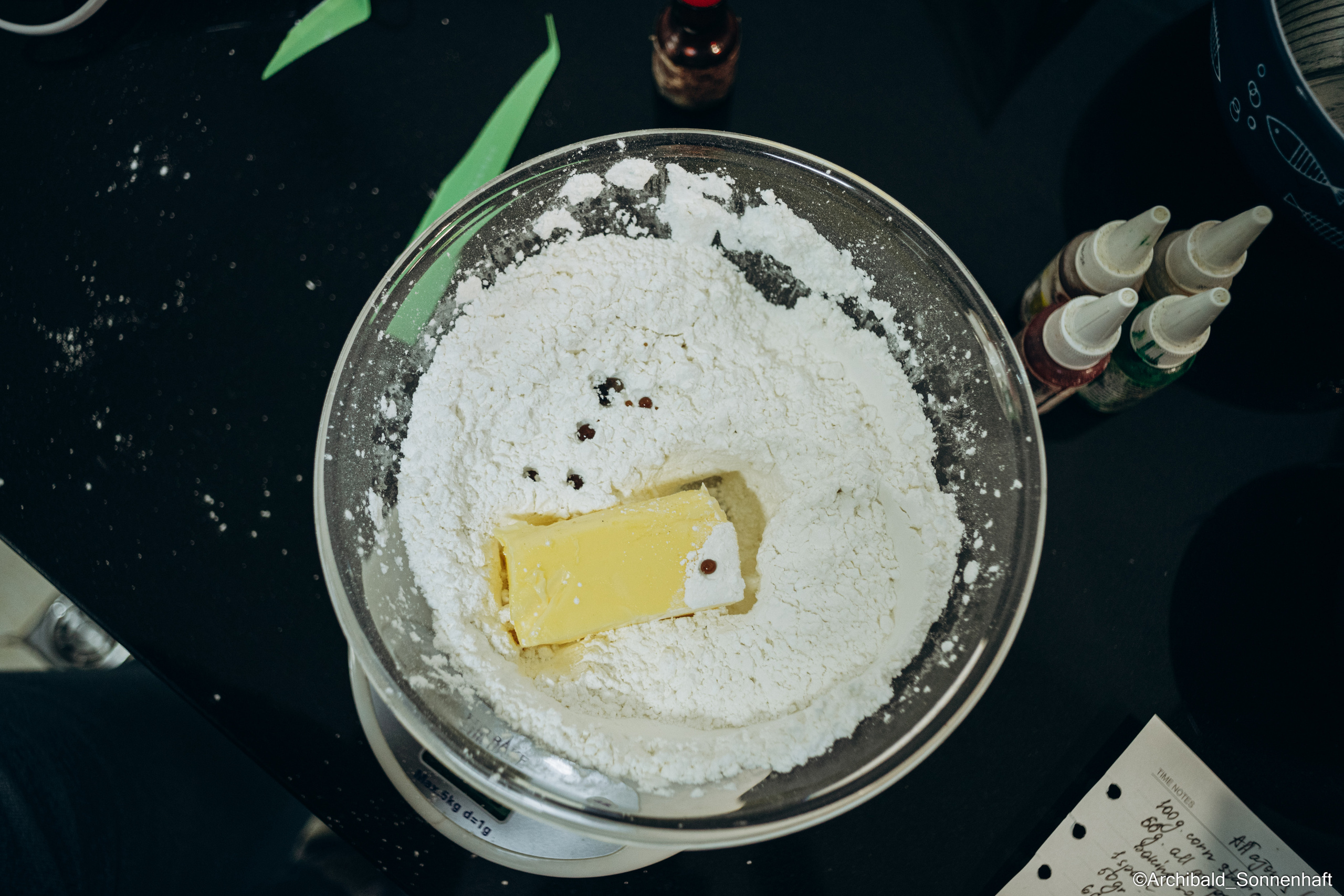 Not only delicacies! Have you ever ate this?. Photographer in Guangzhou, China. Archibald Sonnenhaft