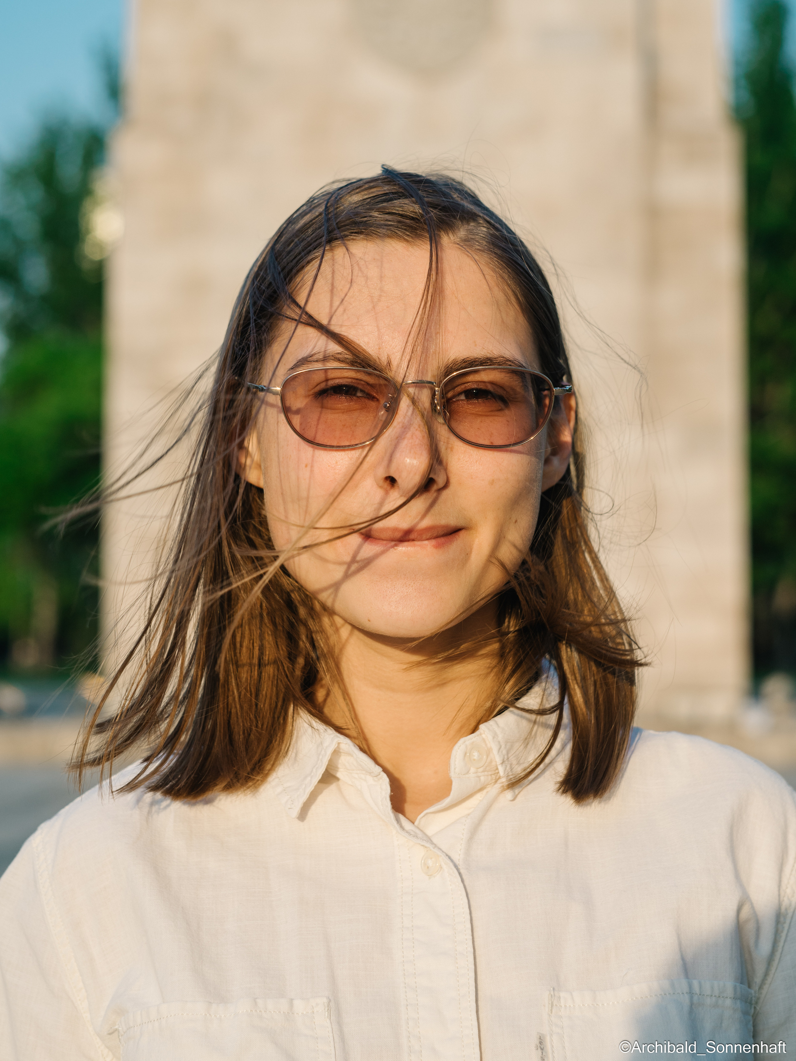 Alina Ermakova, 2022.05. Photographer in Guangzhou, China. Archibald Sonnenhaft