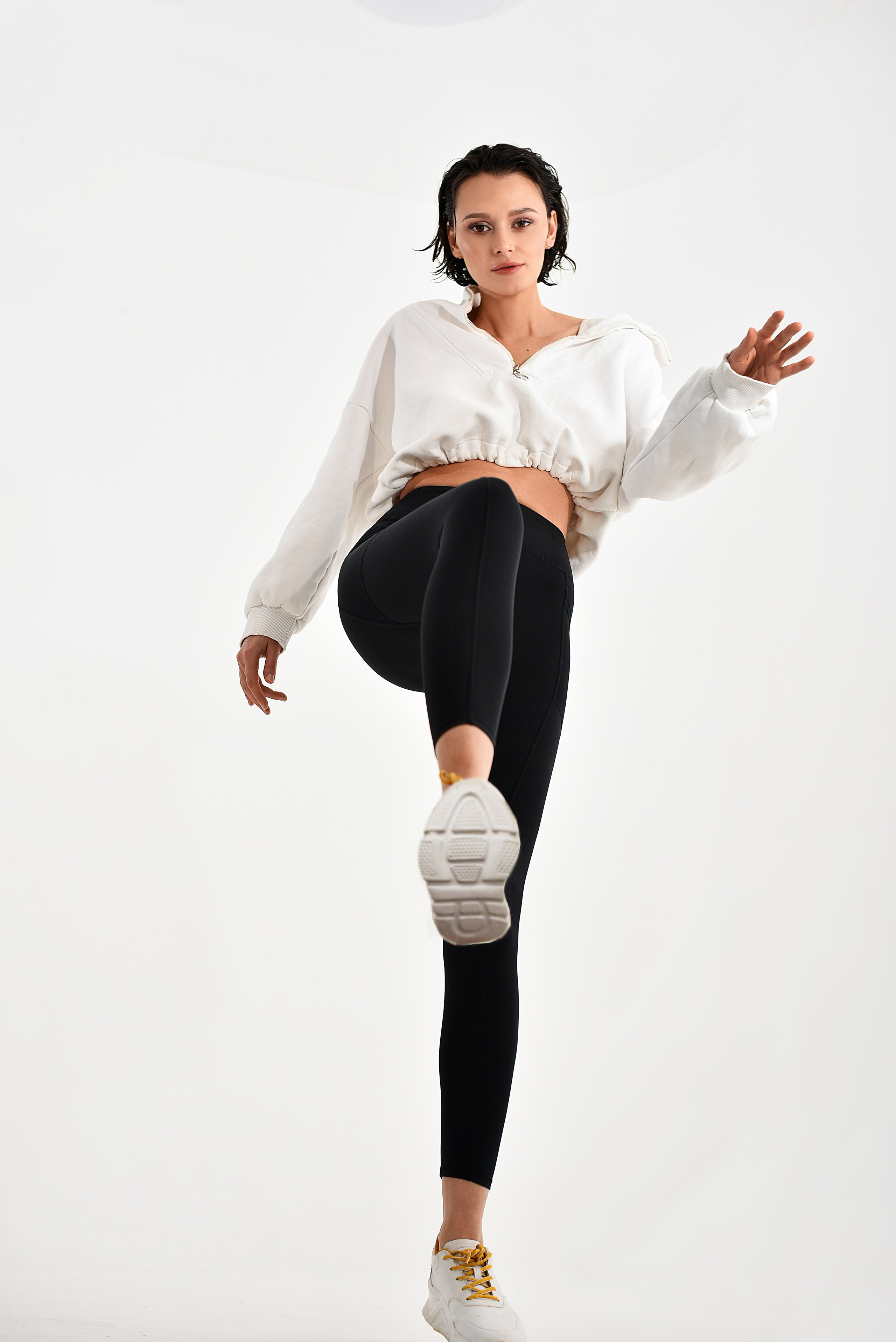 Кейс с купальниками и леггинсами для WB. Фотограф Таина Комбарова