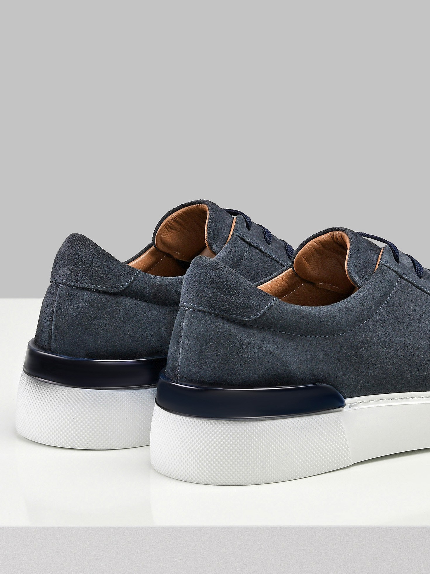 Съёмка обуви для маркетплейсов Ozon, Wildberries в Москве