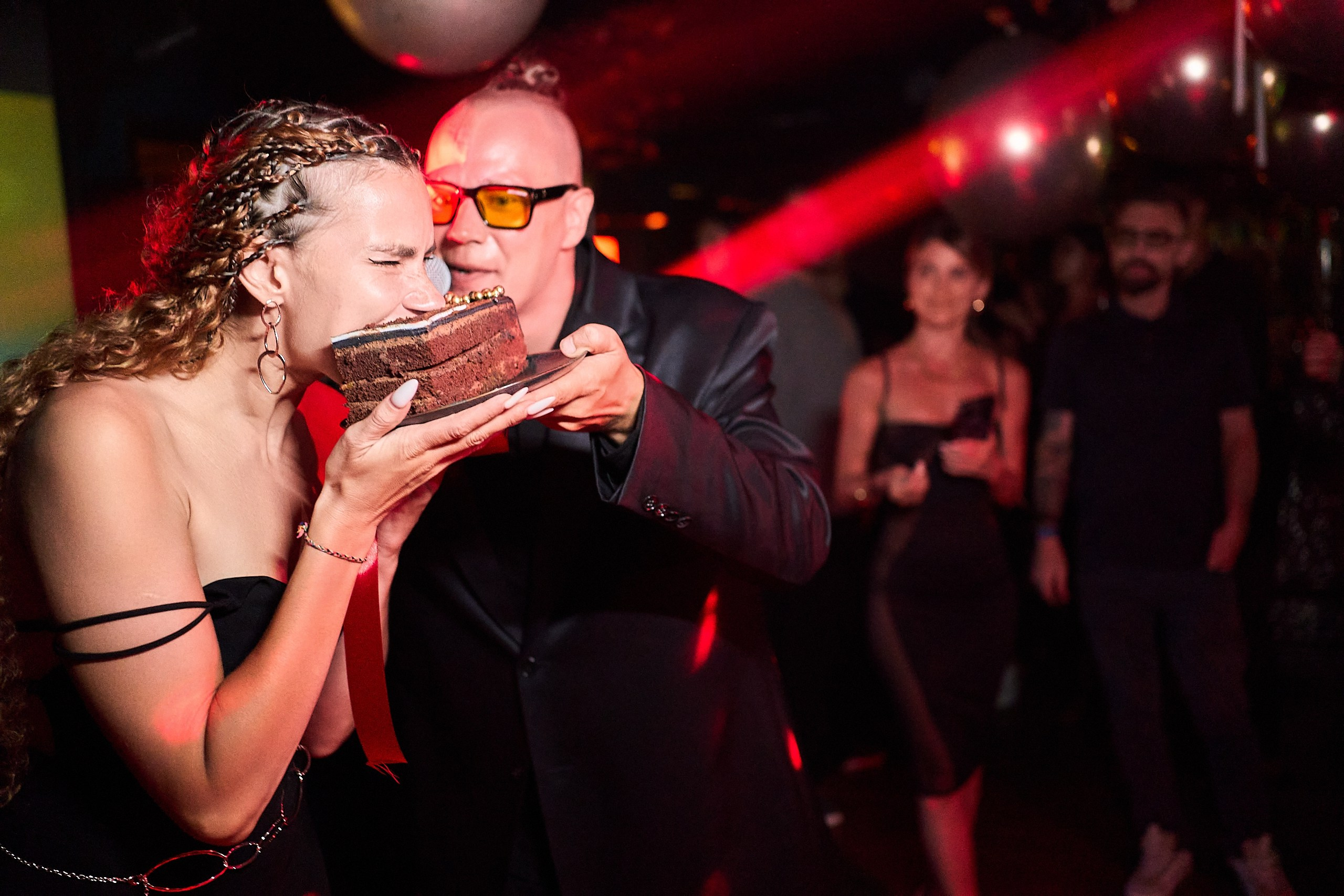 Black silk. Главная