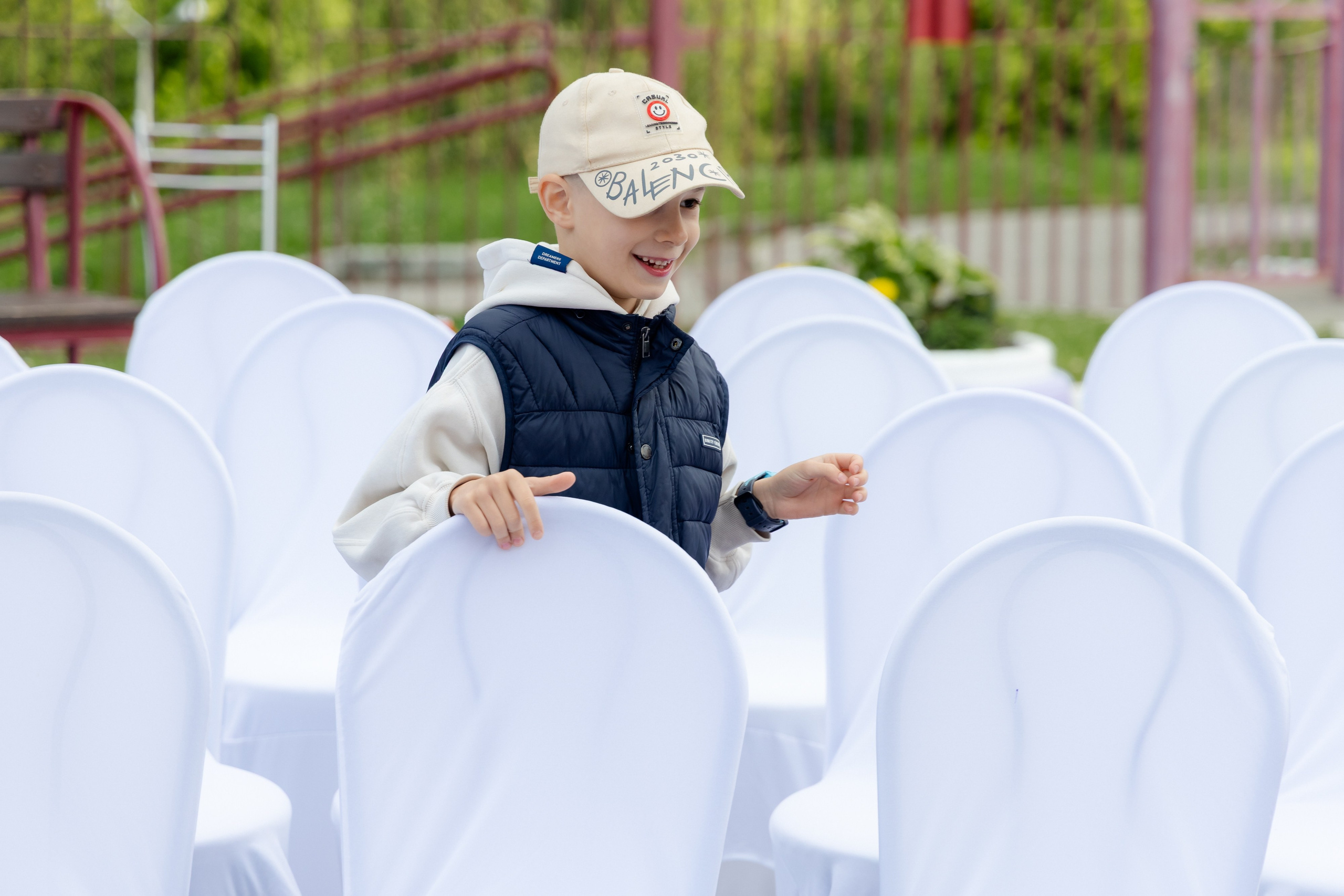 Школьный выпускной 2025 год в Минске, Беларуси. Свадебный фотограф в Минске/Беларуси Сергей Спиридонов