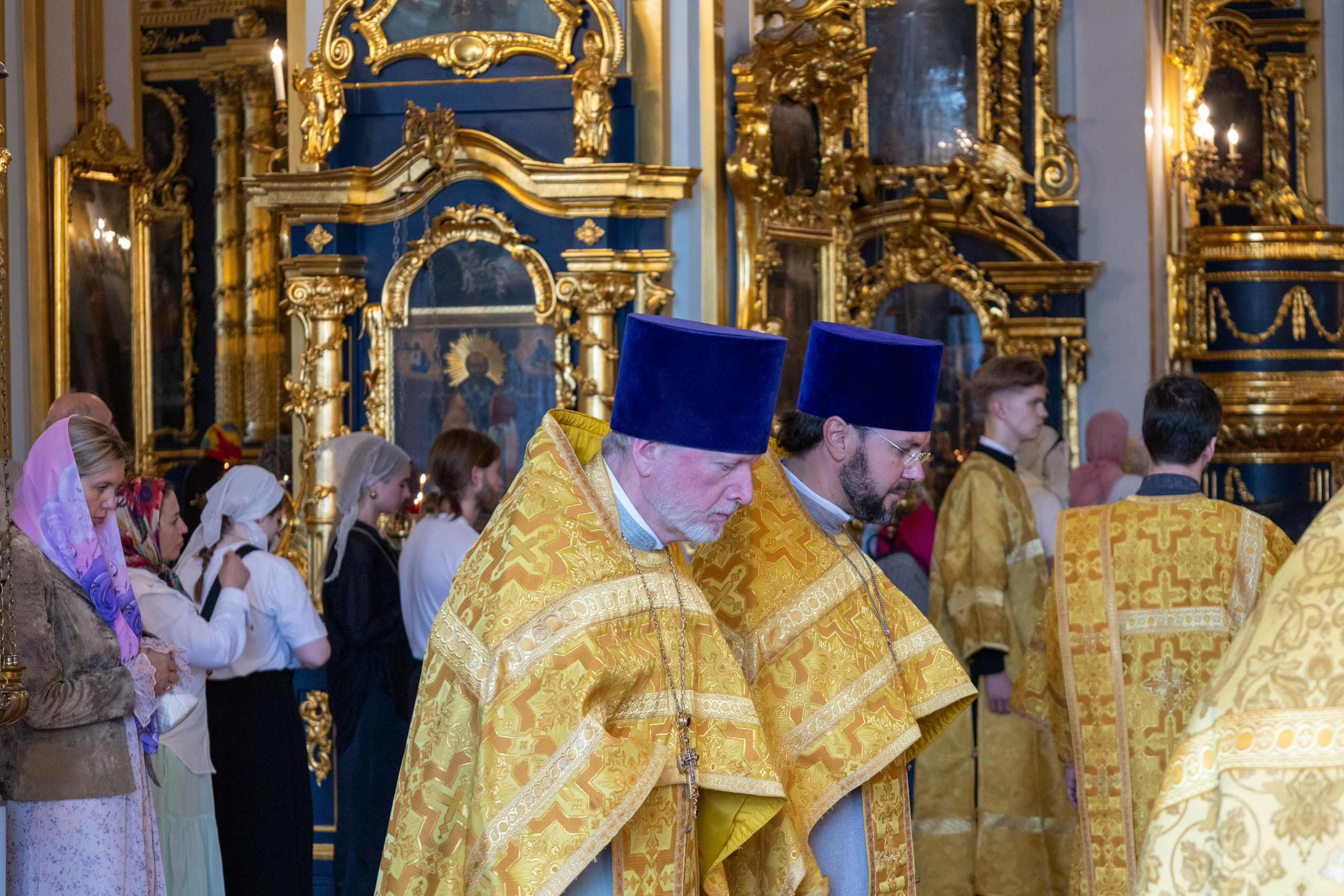 СЛАВНЫХ И ВСЕХВАЛЬНЫХ ПЕРВОВЕРХОВНЫХ АПОСТОЛОВ ПЕТРА И ПАВЛА. НИКОЛО-БОГОЯВЛЕНСКИЙ МОРСКОЙ СОБОР