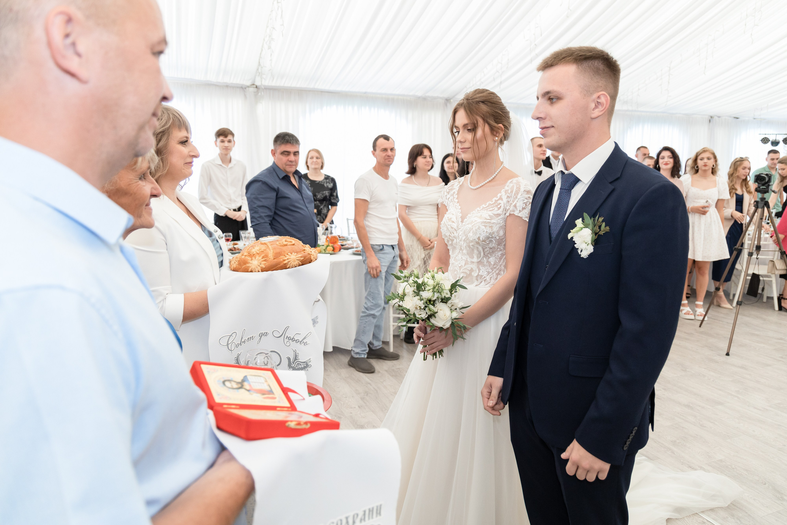 Ксения и Антон (полный день). Фотограф в Барнауле Юлия Садвокасова