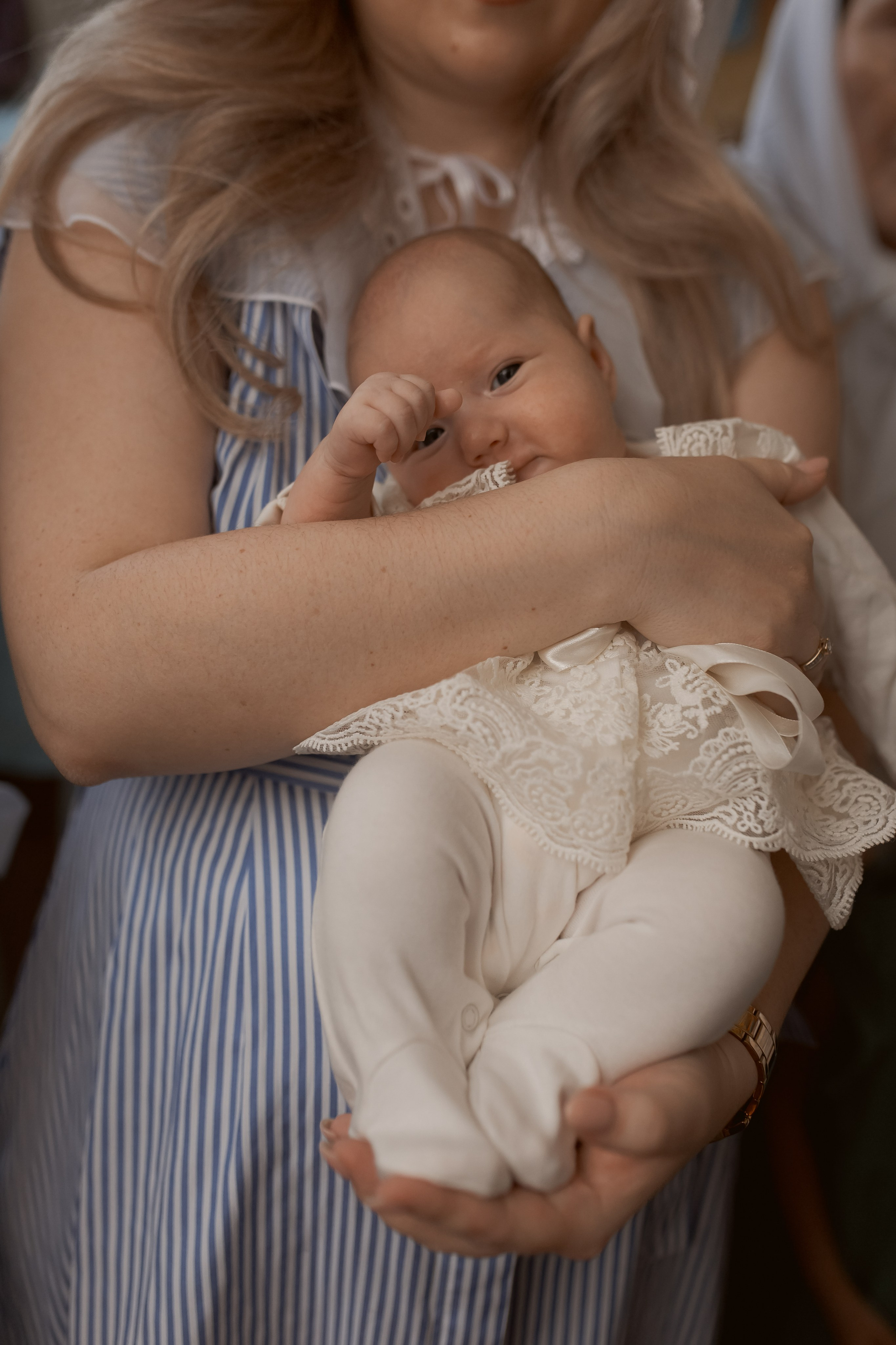Крещение Алисы. Фотограф на Крещение и Венчание в Ташкенте