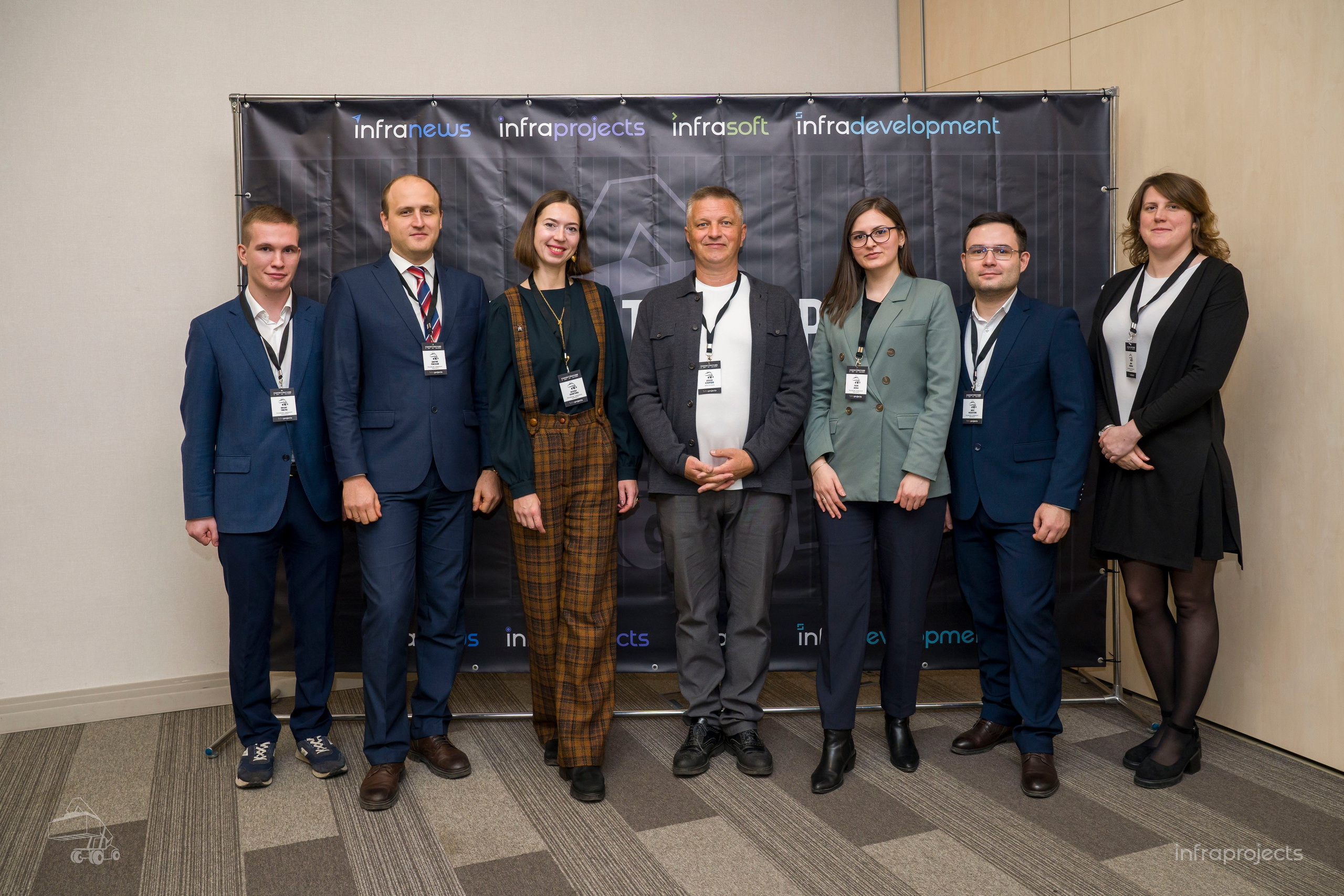 За контейнерами репортаж. Фотограф в Санкт-Петербурге. Репортажная и все съёмки для бизнеса