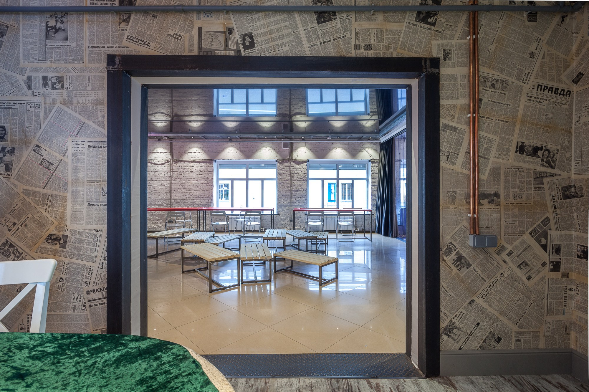 ОФИС АГЕНСТВА НА ЯУЗСКОЙ                                                             Архитектура: Зайцев С.                                                                                Дизайн: Работнов А.   