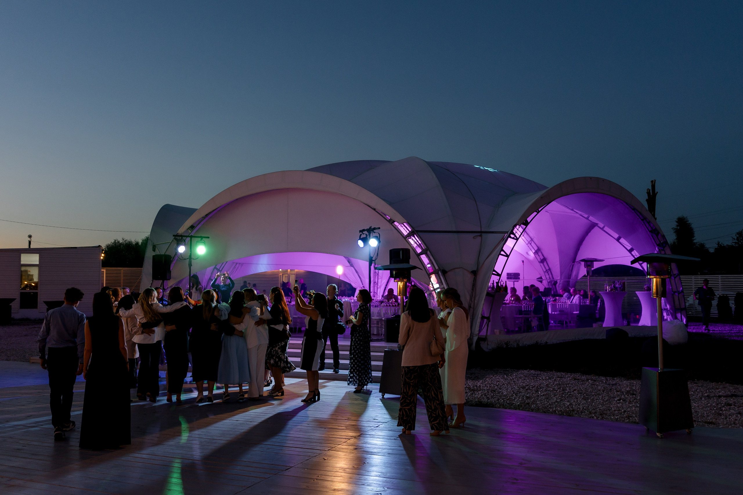 ВЫПУСКНОЙ White Place — Гимназия 52. Свадебный и семейный фотограф Динар Гильмутдинов