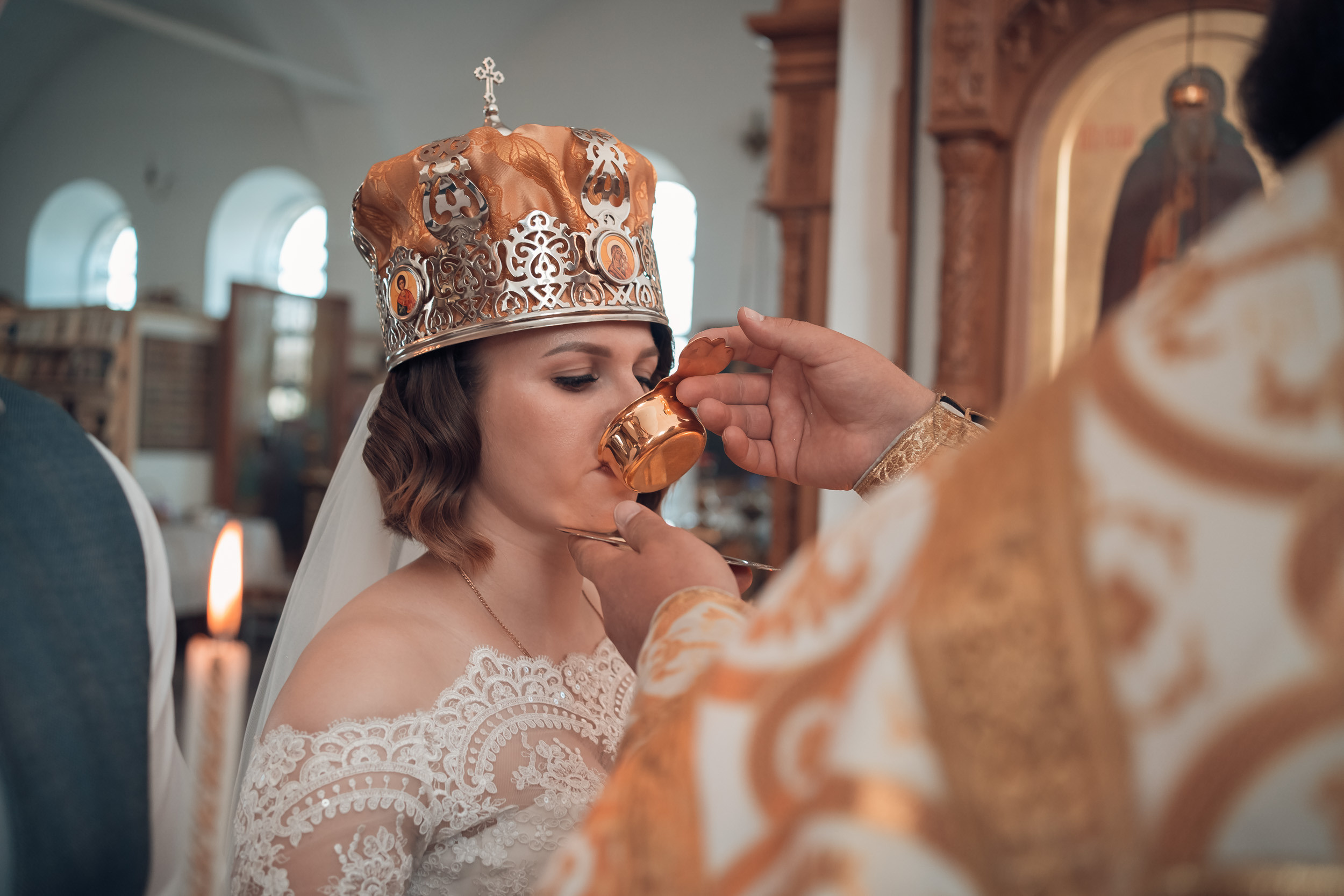 Венчание в Покровском храме с. Новопокровское. Церковный фотограф Севастополь