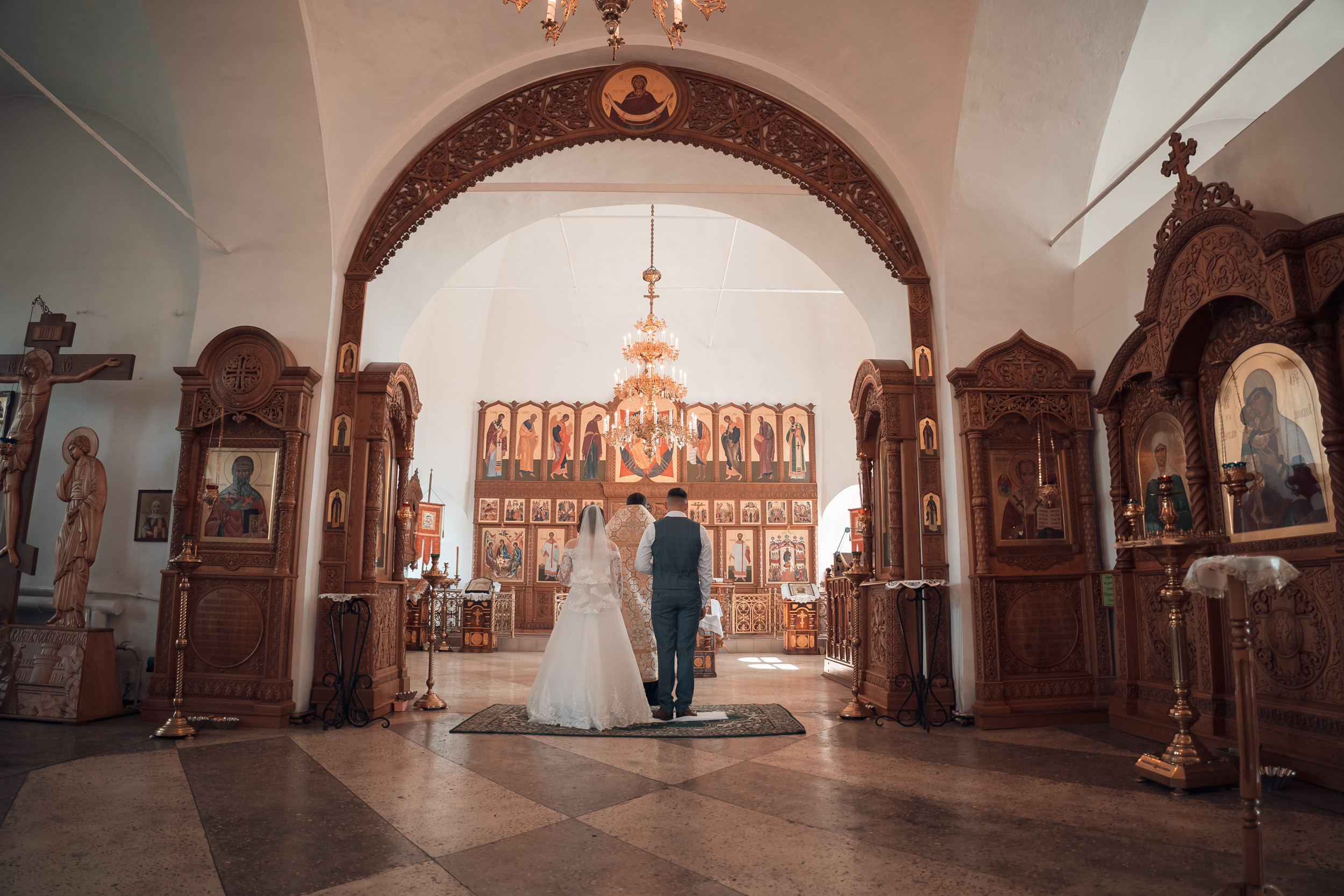 Венчание в Покровском храме с. Новопокровское. Церковный фотограф Севастополь