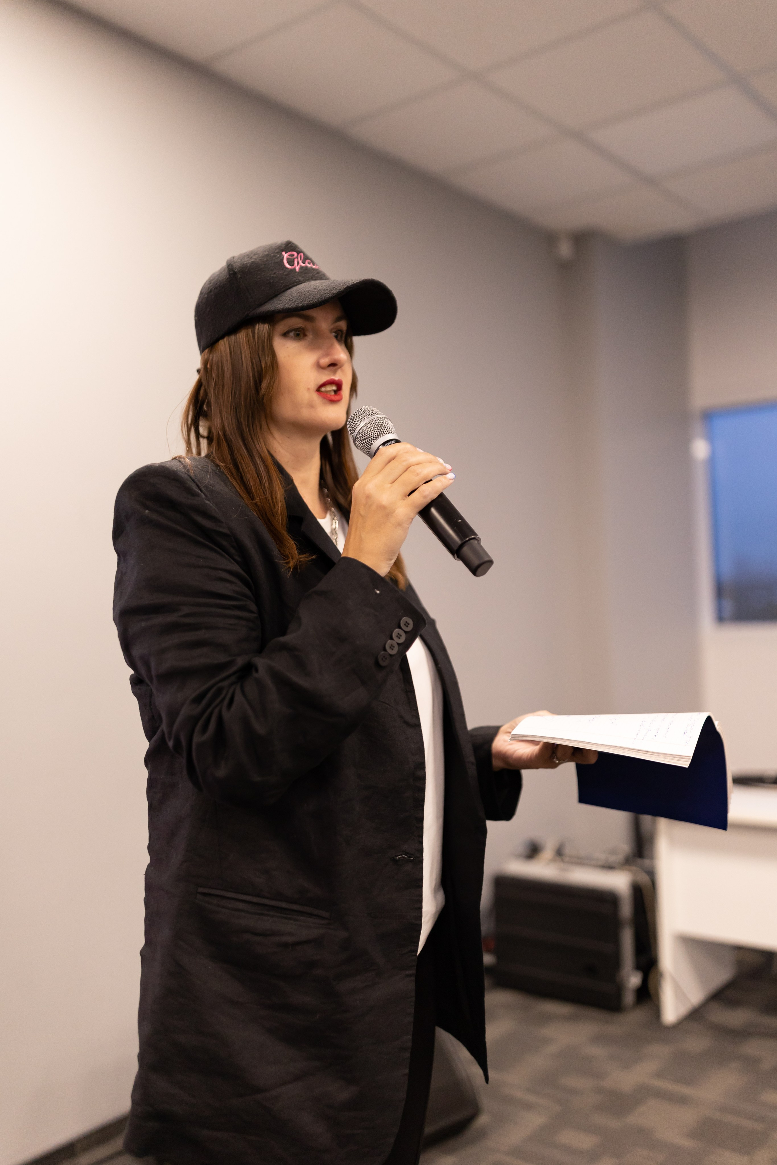 Только суть ЛИДЕР (Сколково). Сказочный фотограф для Вас и Вашей семьи