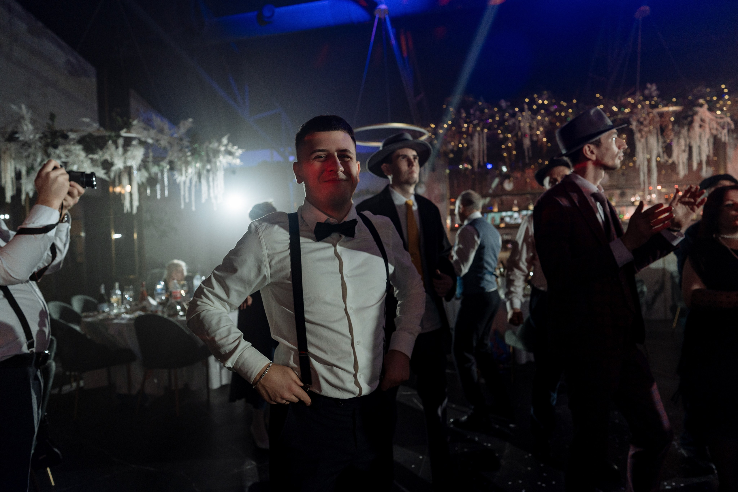 Альбион Тур