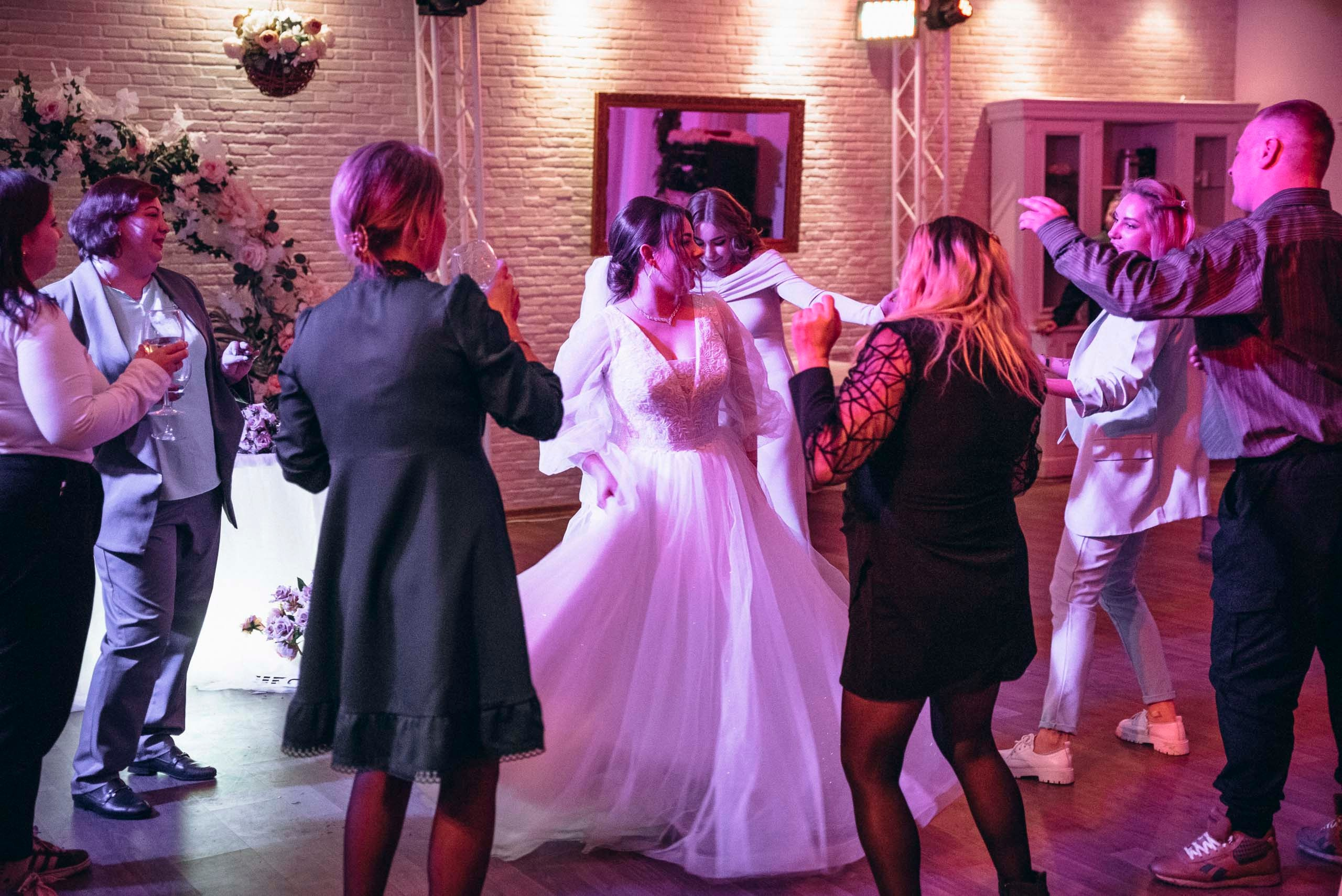 Свадебная серия фотографий в Санкт Петербурге Евгения и Виктории