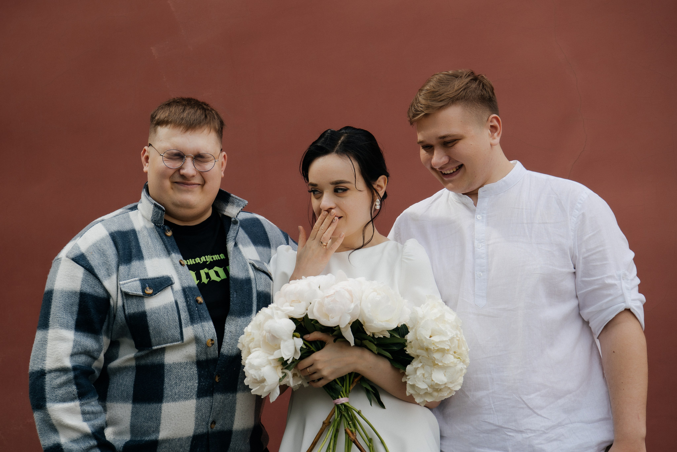 alt="Свадебная фотосессия в Барнауле. Свадебный фотограф Анна Глухова"