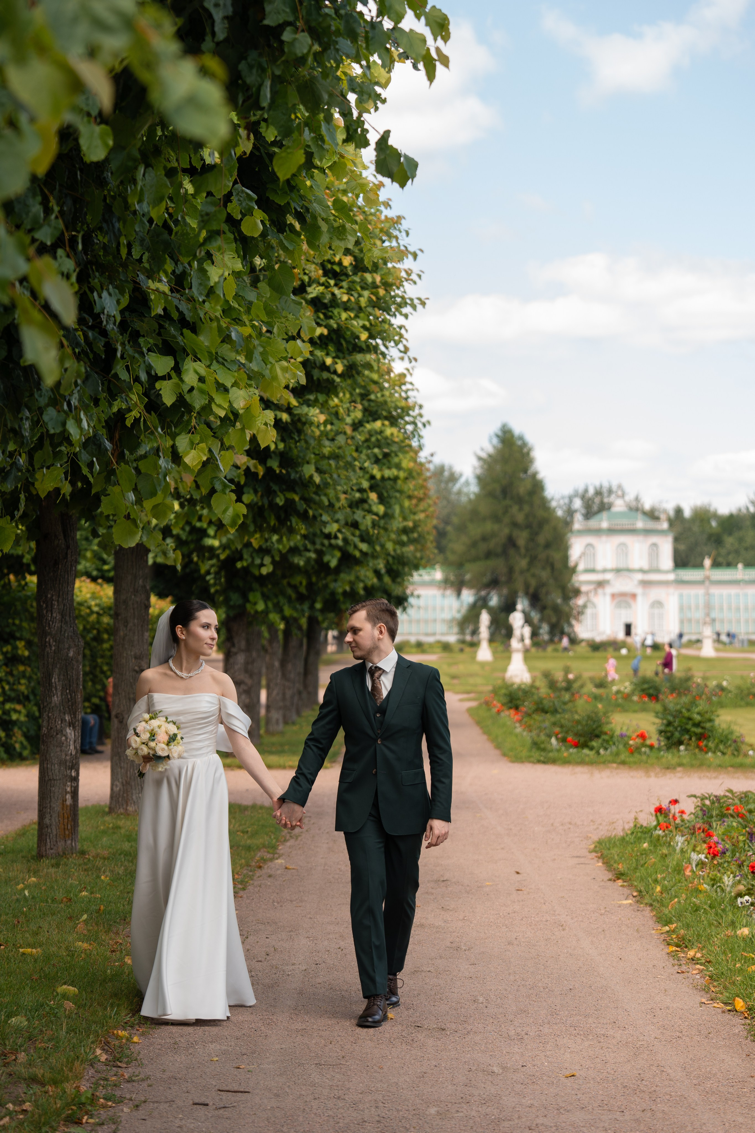 Влад и Илина в Кусково. Свадебный фотограф в Москве Анна Полушина