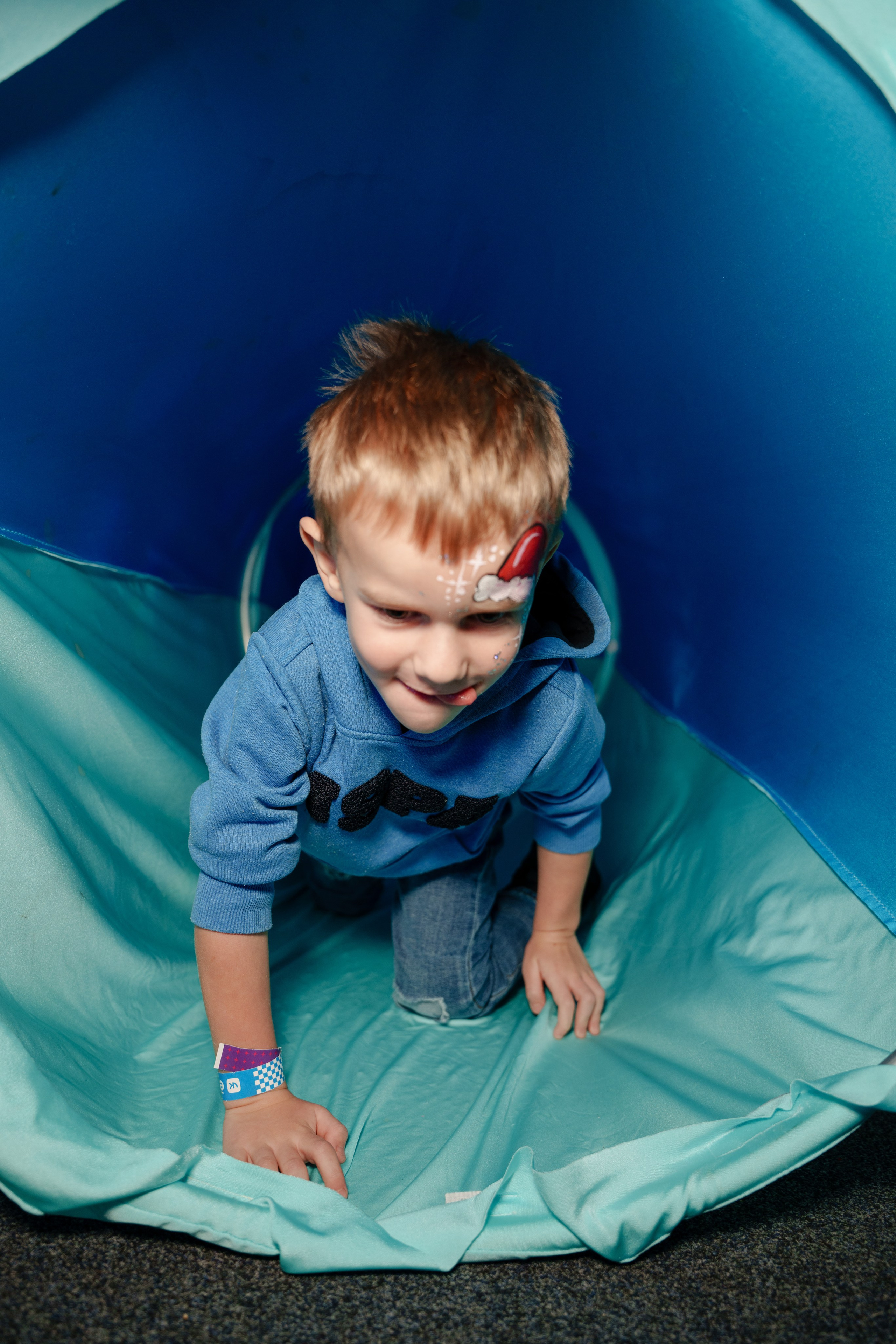 Репортажный фотограф VK Елка. Репортажный фотограф Москва Сергей Дружинин