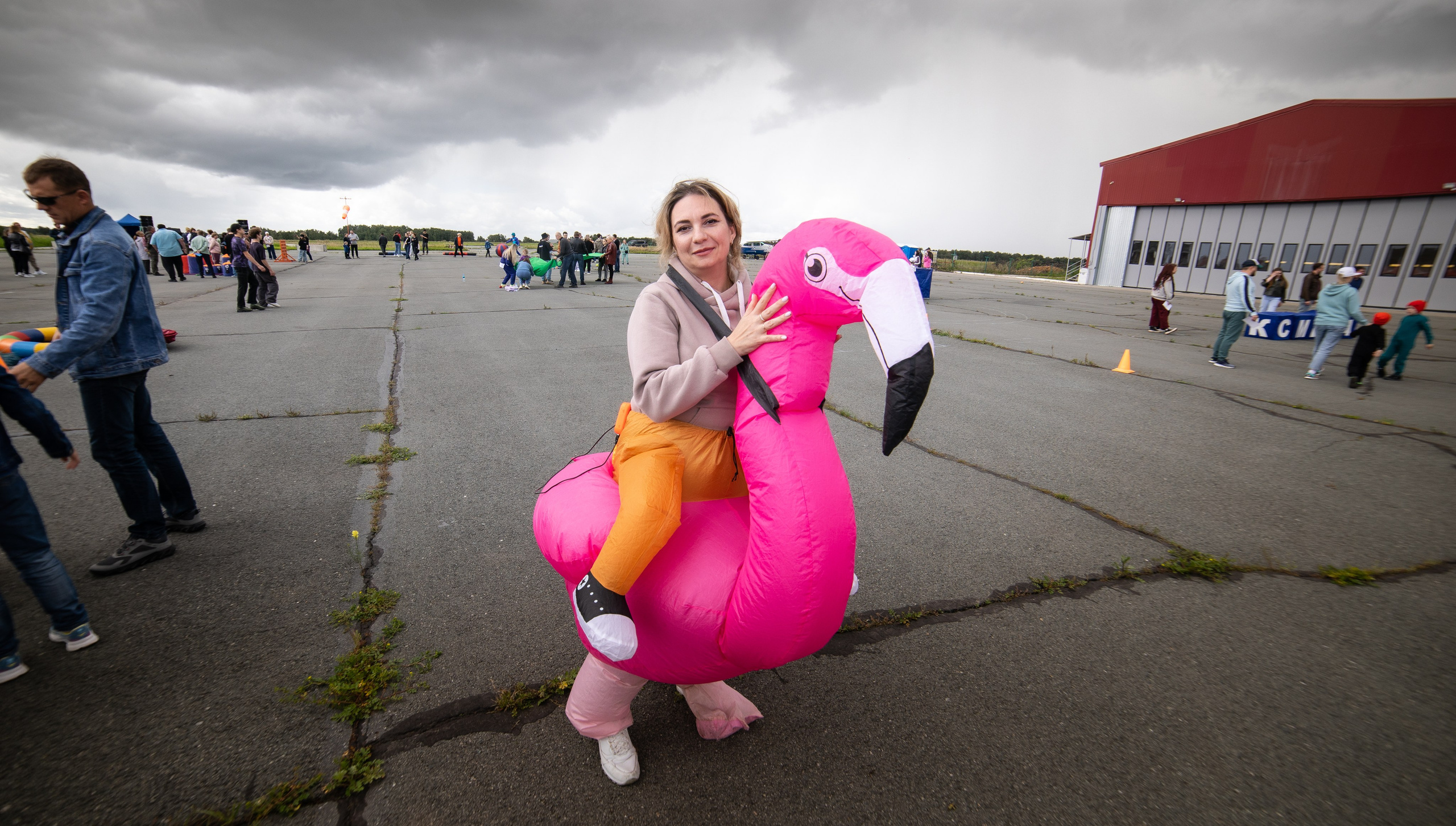 УЗСТ- Корпоративный тимбилдинг на аэродроме. Репортажный и свадебный фотограф в Челябинске Елисеев Павел