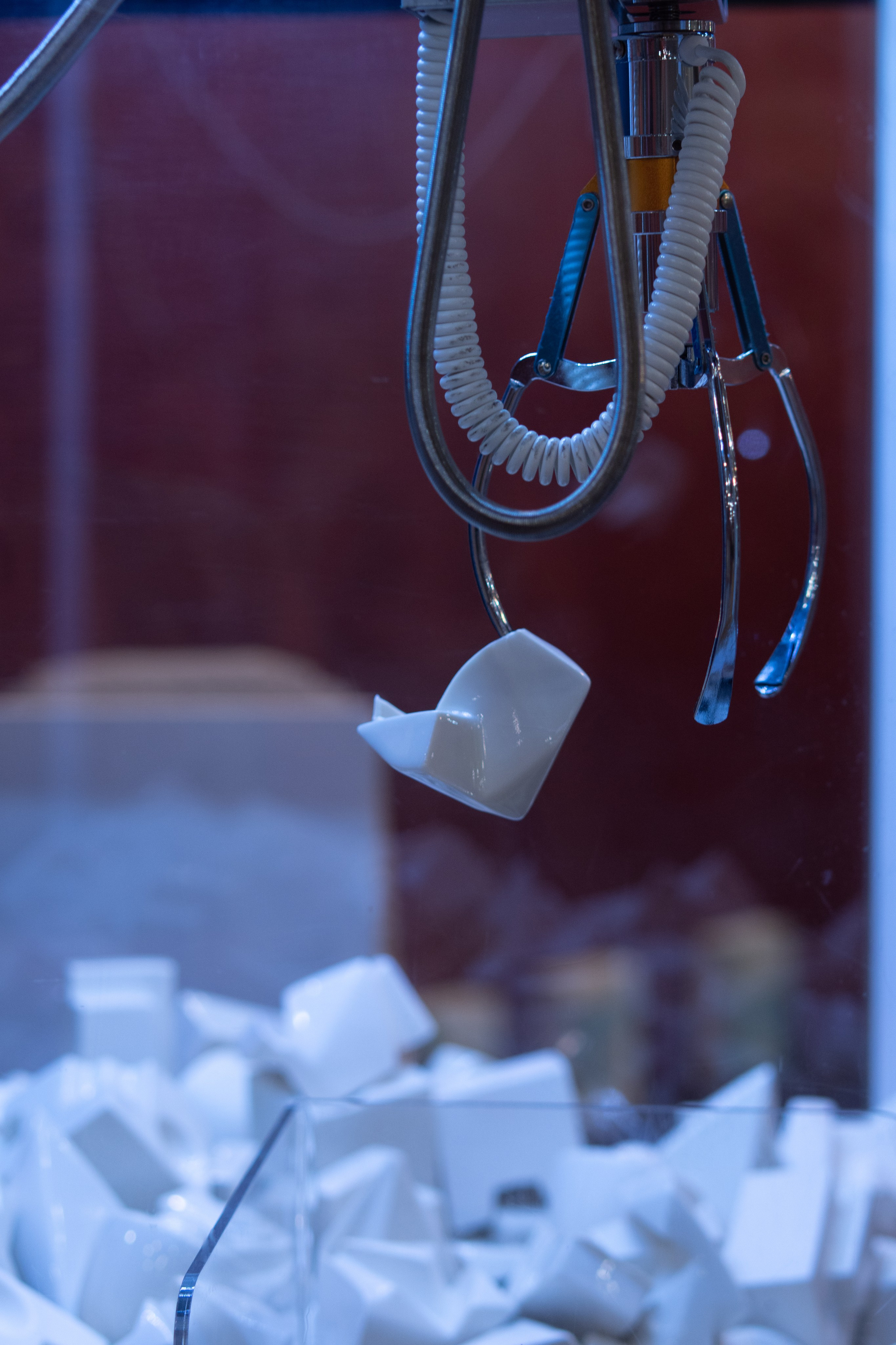 Монтаж выставки «10 из 10». Фотохудожник Москва