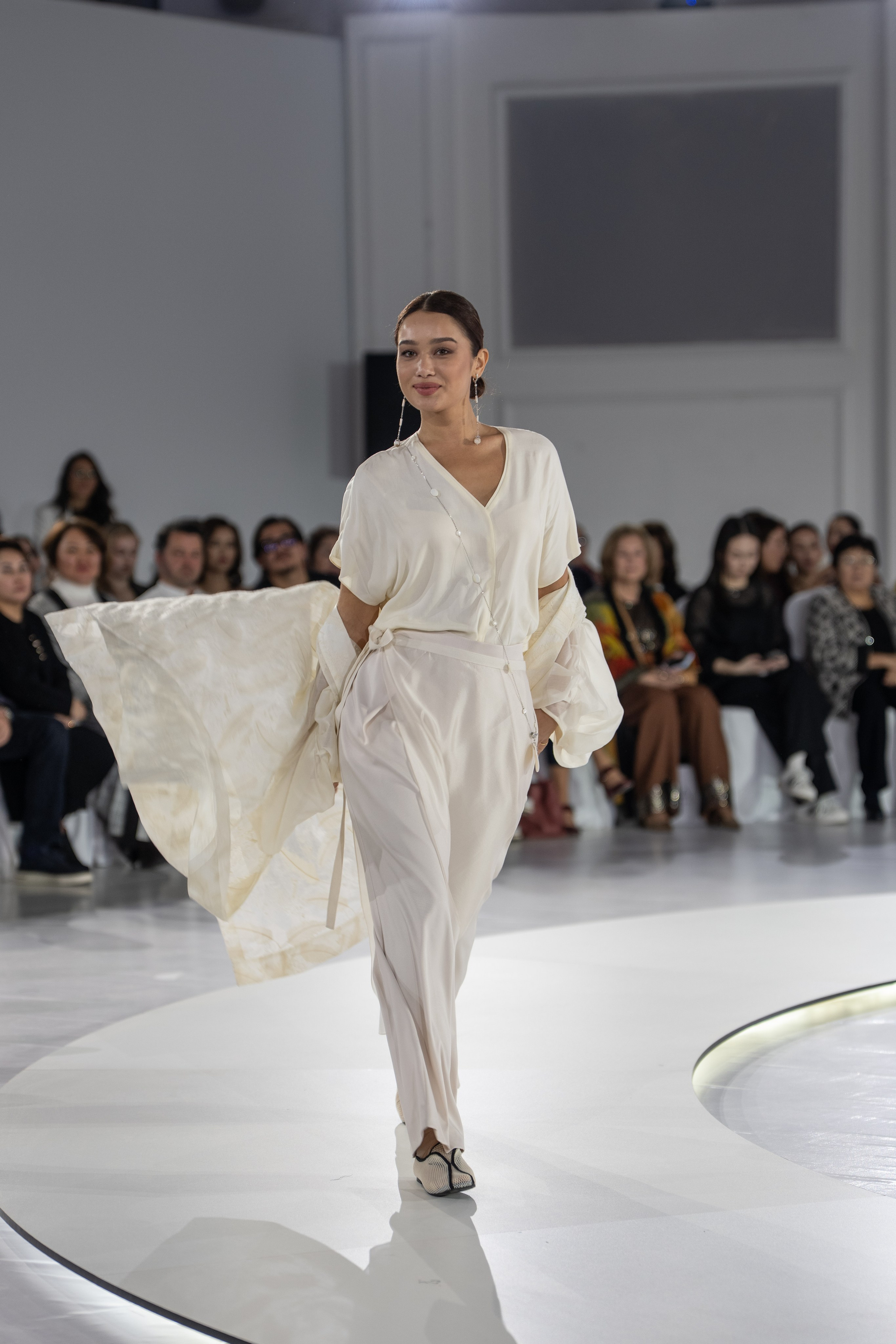 Дезайнер Shakerbay. Сайт Алматинского НЮ АРТ, будуар и фэшн фотографа Дениса Карпенко