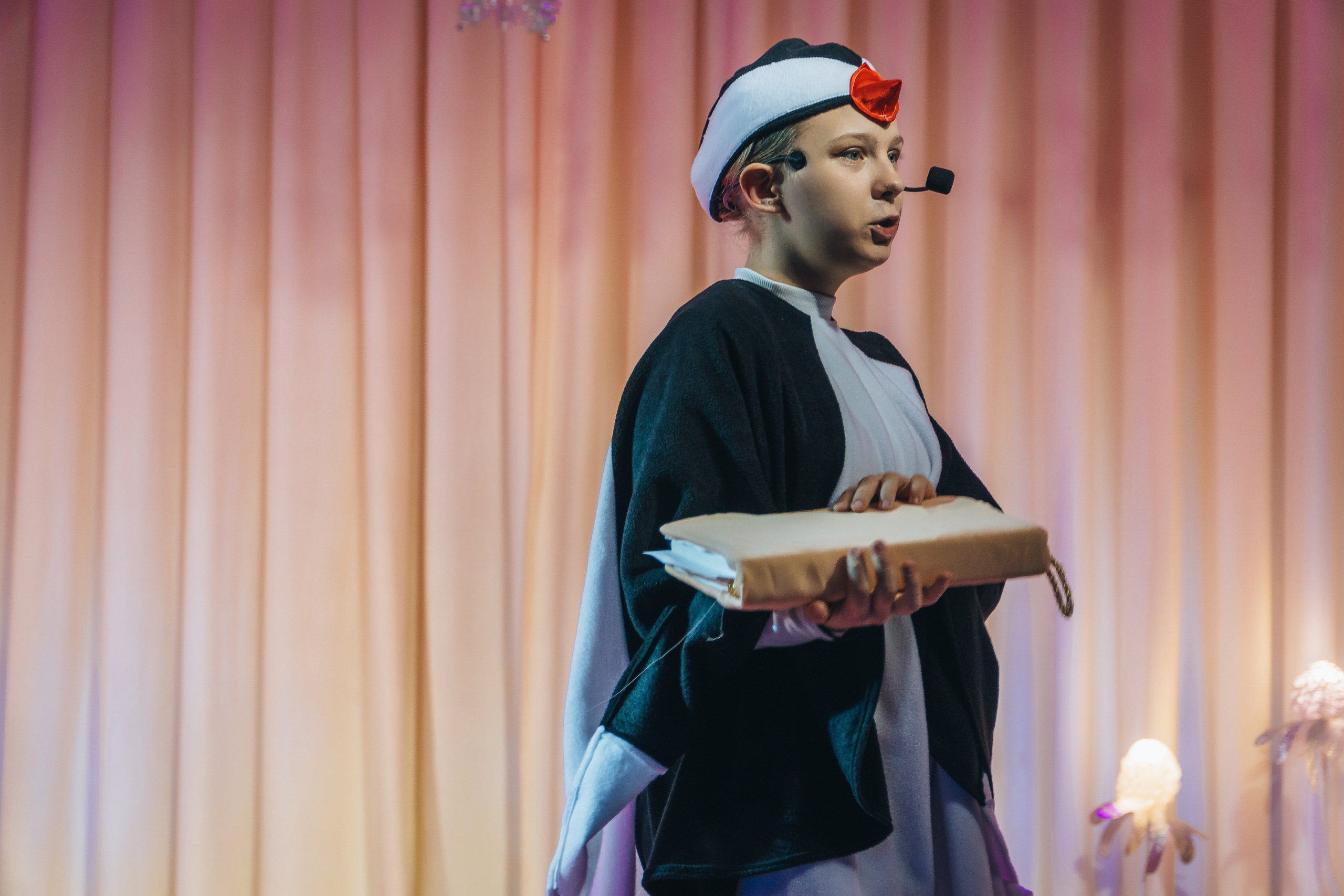 «Сказка о Новом годе и богатыре настоящем». Новотитаровский Дом культуры