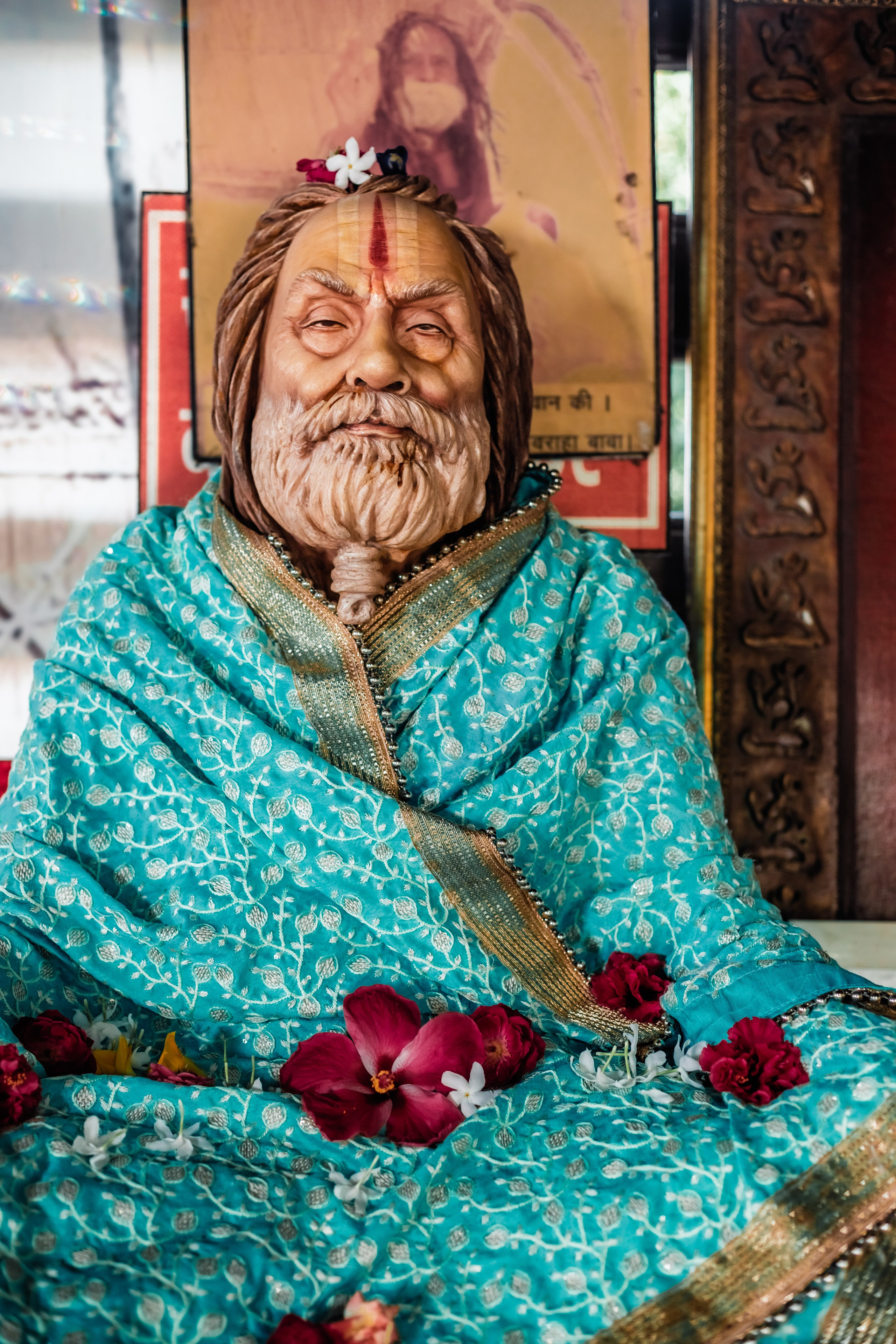 Devraha baba ji ashram life 2025. Mariam Bagdasaryan