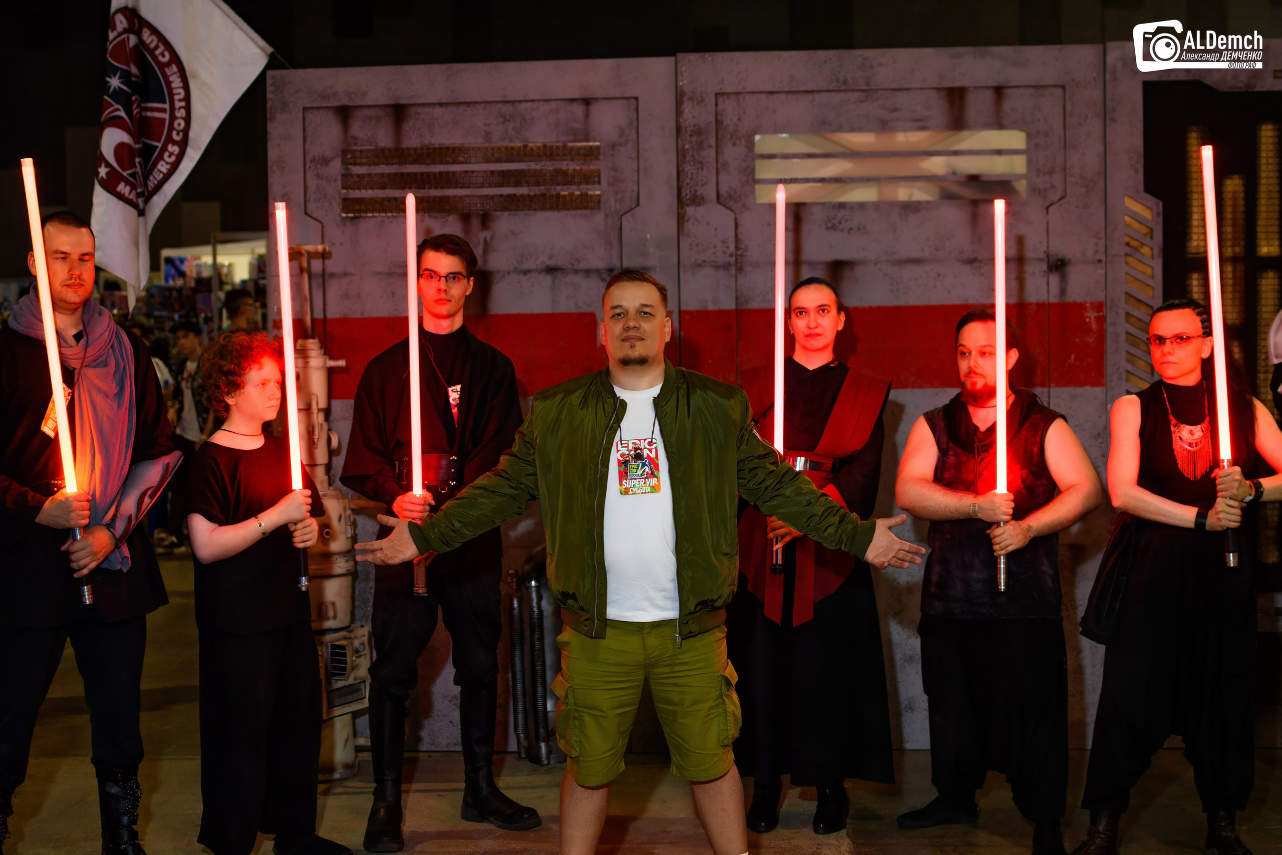 Портретный фотограф в студии и ретушёр в Москве и Дмитрове