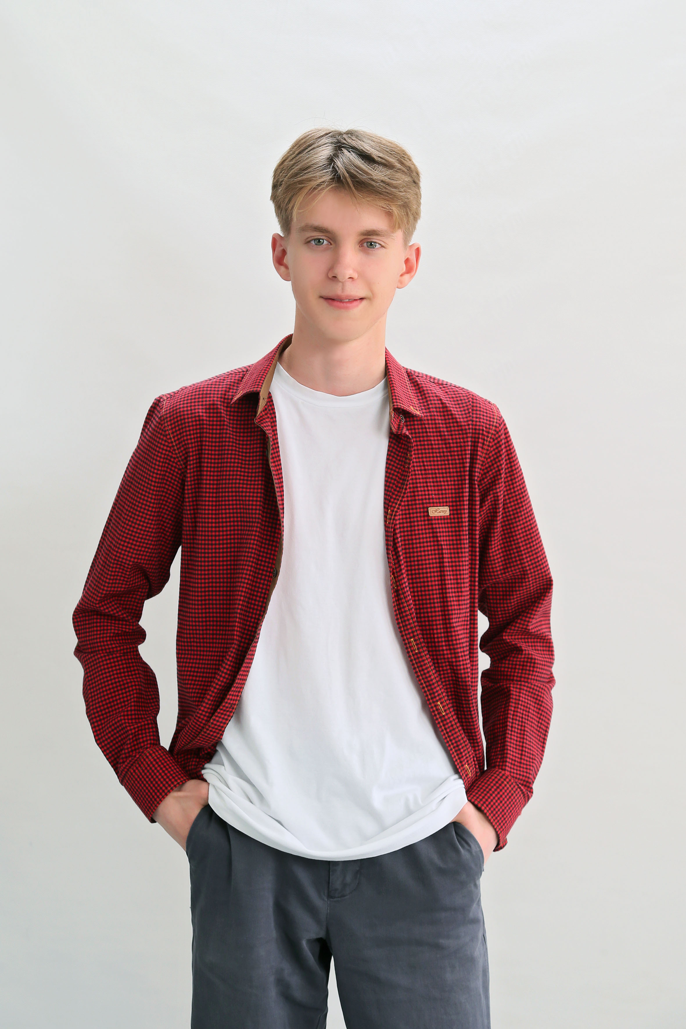 Альбомы для 9 и 11 класса. Создание стильных выпускных альбомов